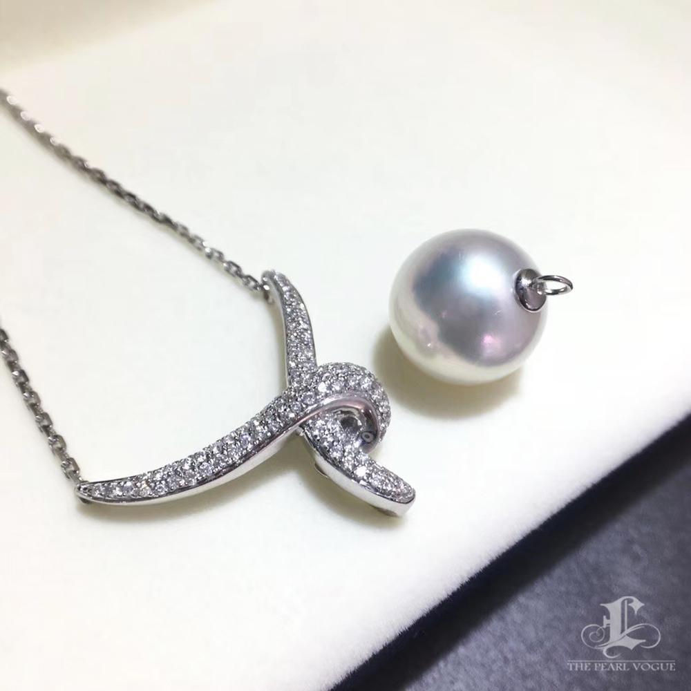 【Lustre Arc】Intertwined Grace Aurora South Sea Collar Colgante Perla en Nuevo estado para la venta en New York, NY