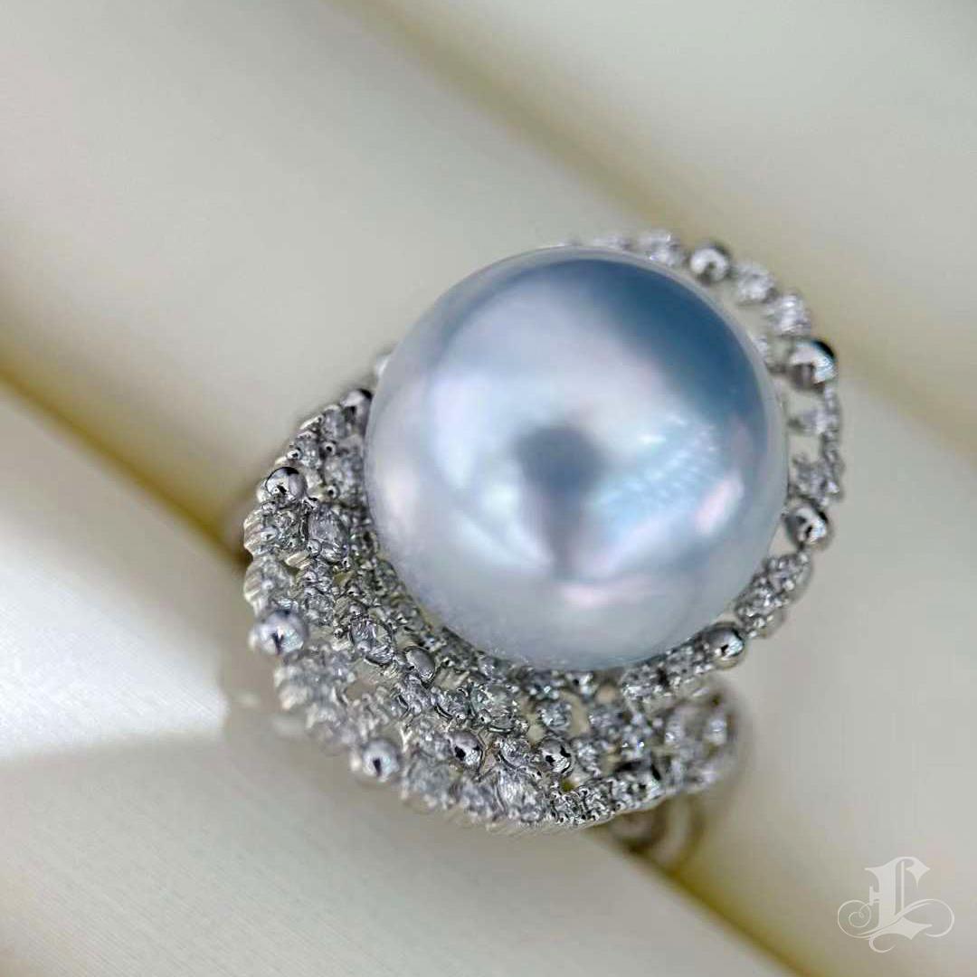 【Lustre Arc】Aurora Bloom South Sea Pearl Diamond Filigree Ring For Sale 1
