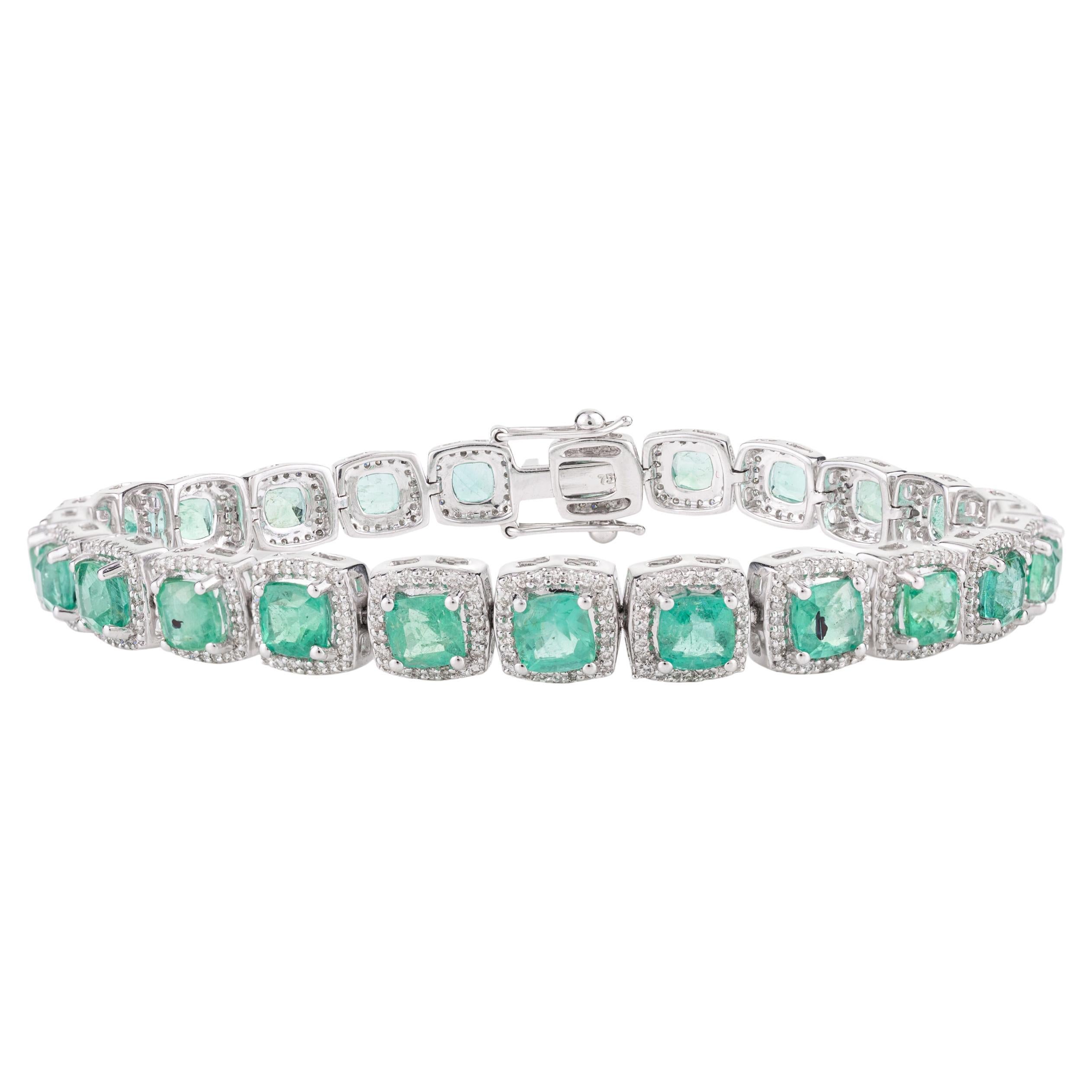 18k White Gold 10.01 Carat Emerald Diamond Halo Engagement Bracelet for Her For Sale