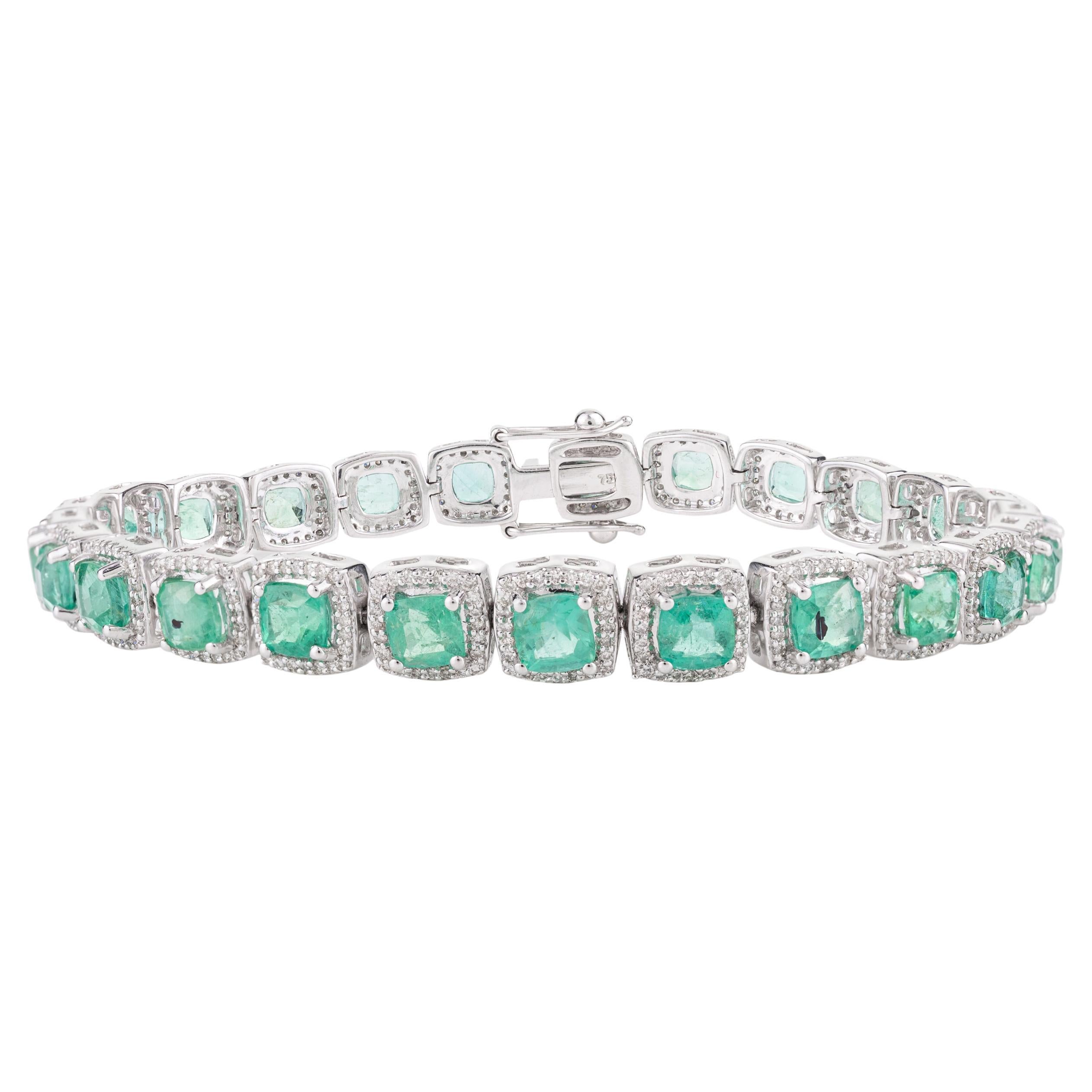18k White Gold 10.01 Carats Emerald Diamond Halo Engagement Bracelet for Her For Sale