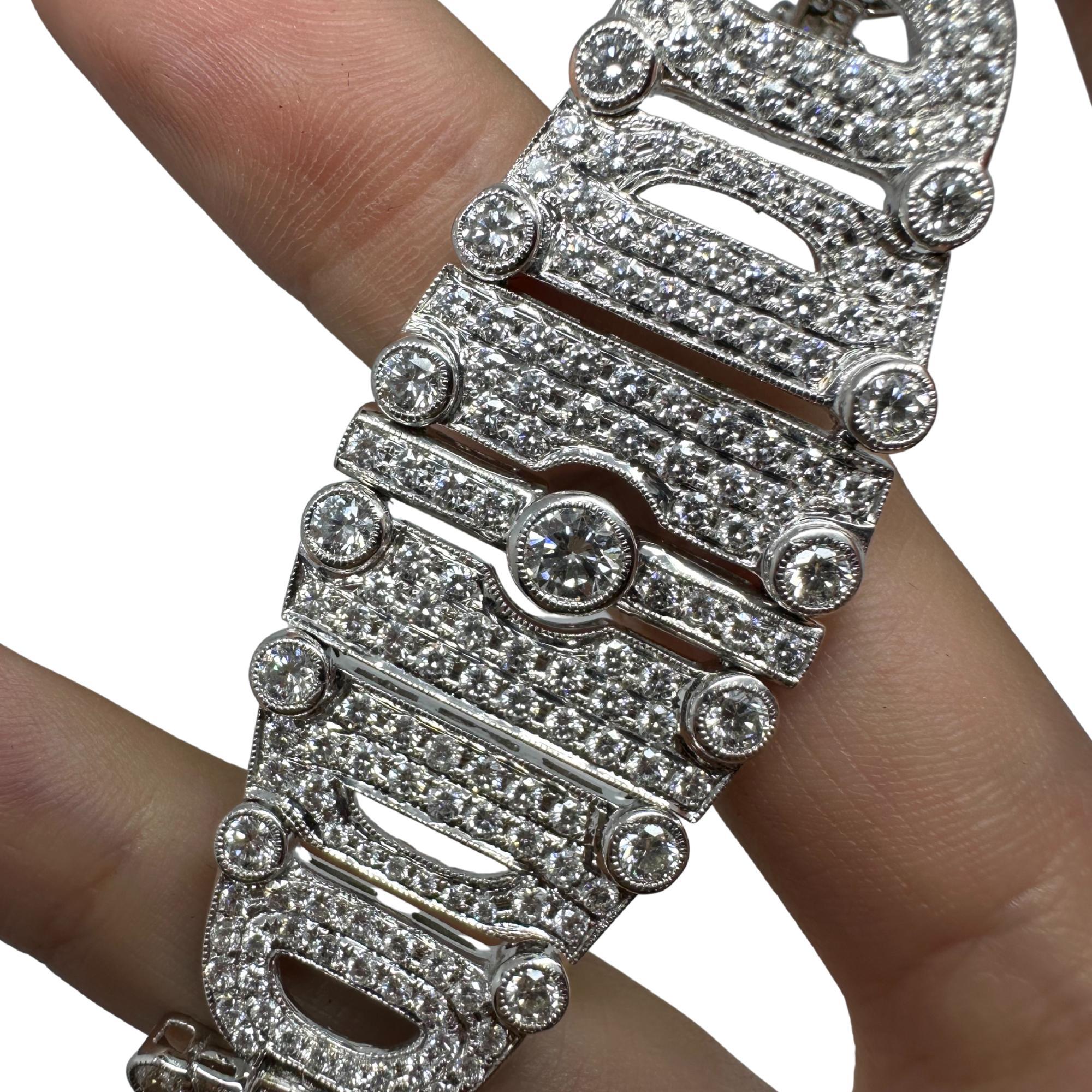 18K White Gold 10.13 Carat Diamond Bracelet - 8 inches For Sale 1