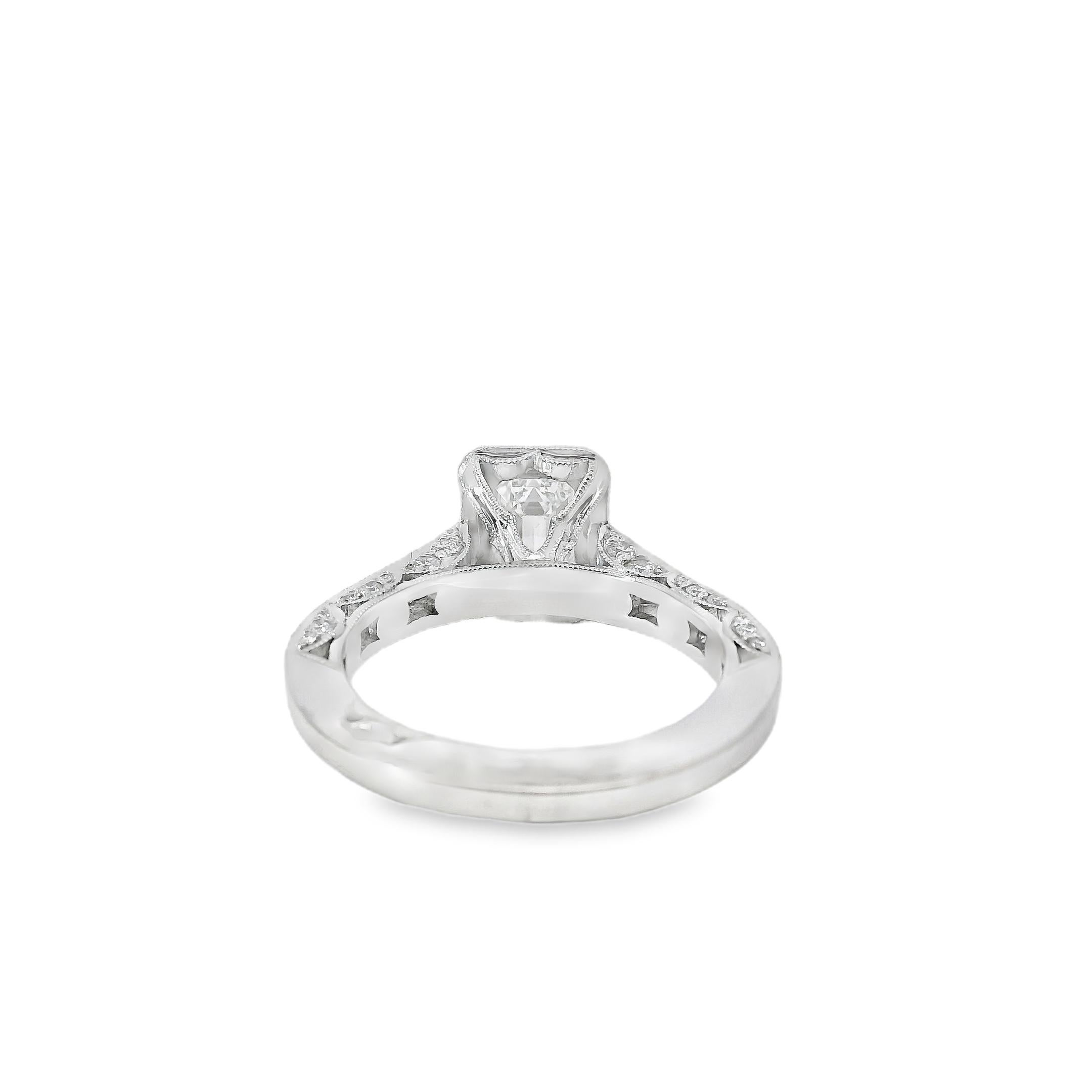 Anillo de compromiso de oro blanco de 18k con diamante natural de talla marquesa de 1,01 ct en venta 5