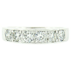 18K White Gold 1.02ctw Round Pave Diamond Classic Polished Wedding Band Ring