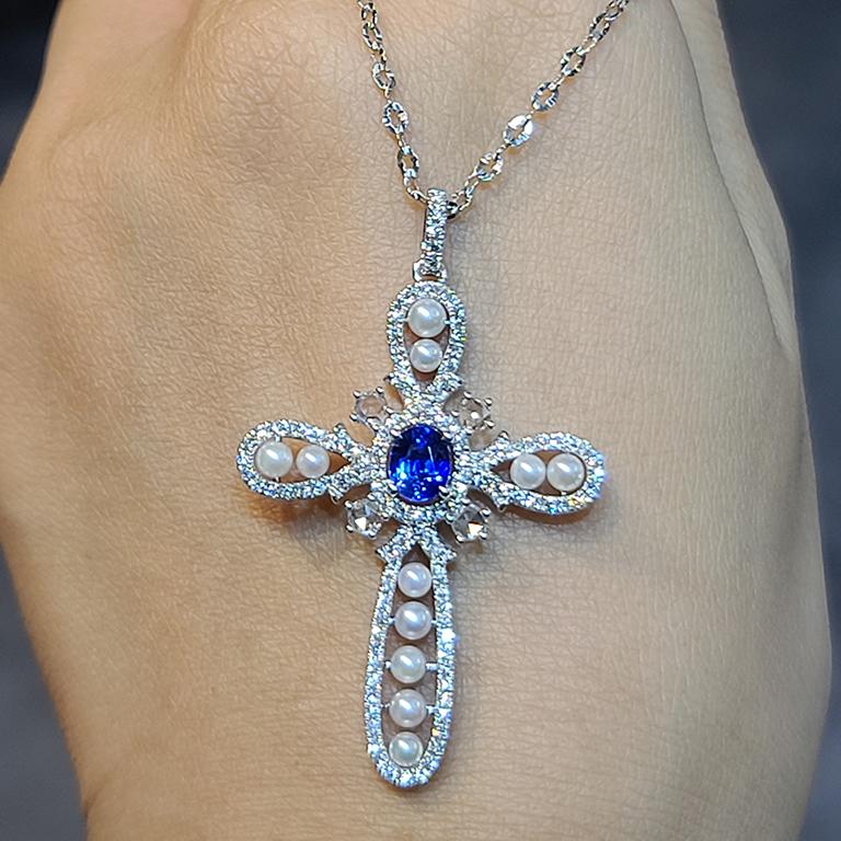 Mixed Cut 18 Karat White Gold 1.03 Carat Sapphire Pearl and Diamond Pendant with Chain For Sale