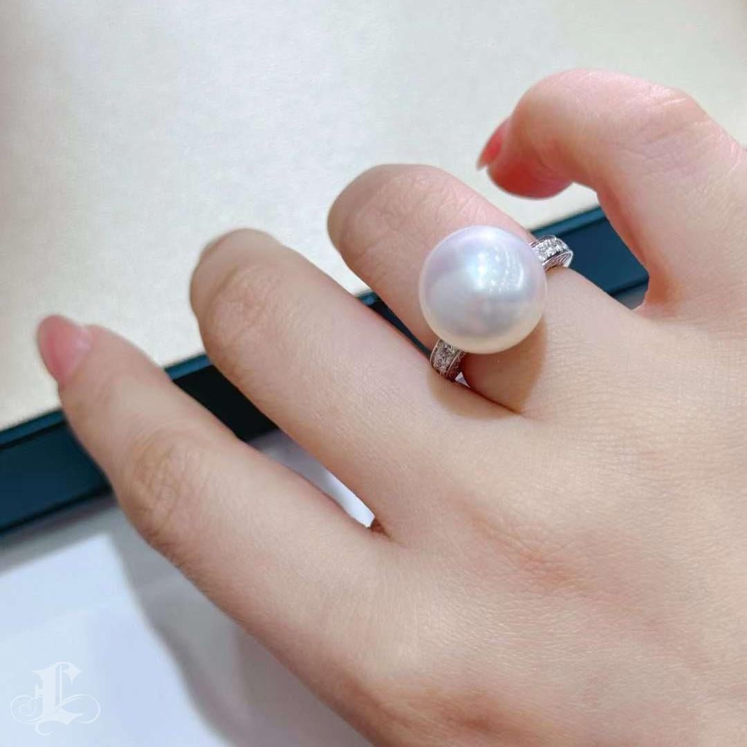 Uncut 【Crown Radiance】The Radiant Ring – Aurora South Sea Pearl & Diamond For Sale