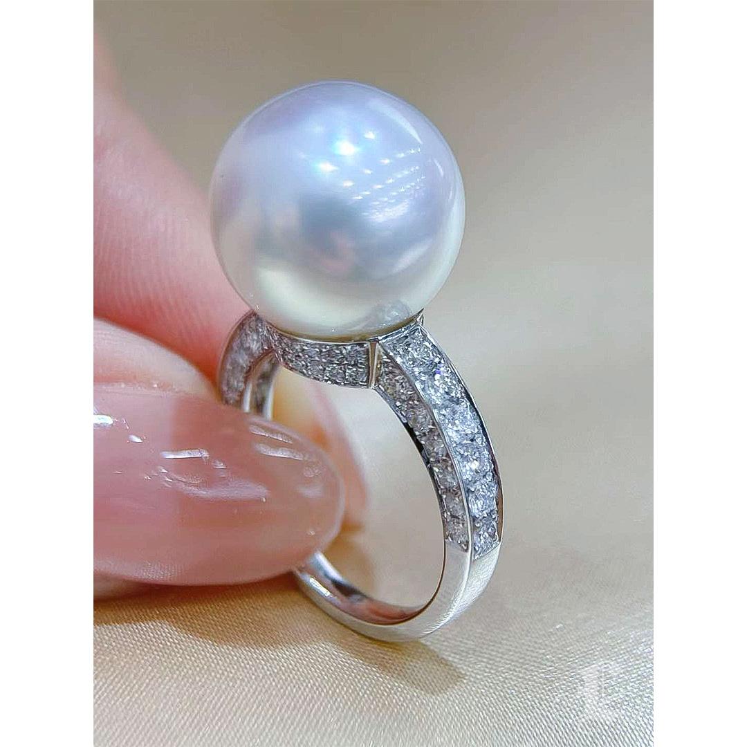 【Crown Radiance】The Radiant Ring – Aurora South Sea Pearl & Diamond For Sale 3