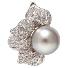 Vintage 18K White Gold Grey Cultured Pearl and Diamond Set Flower Ring