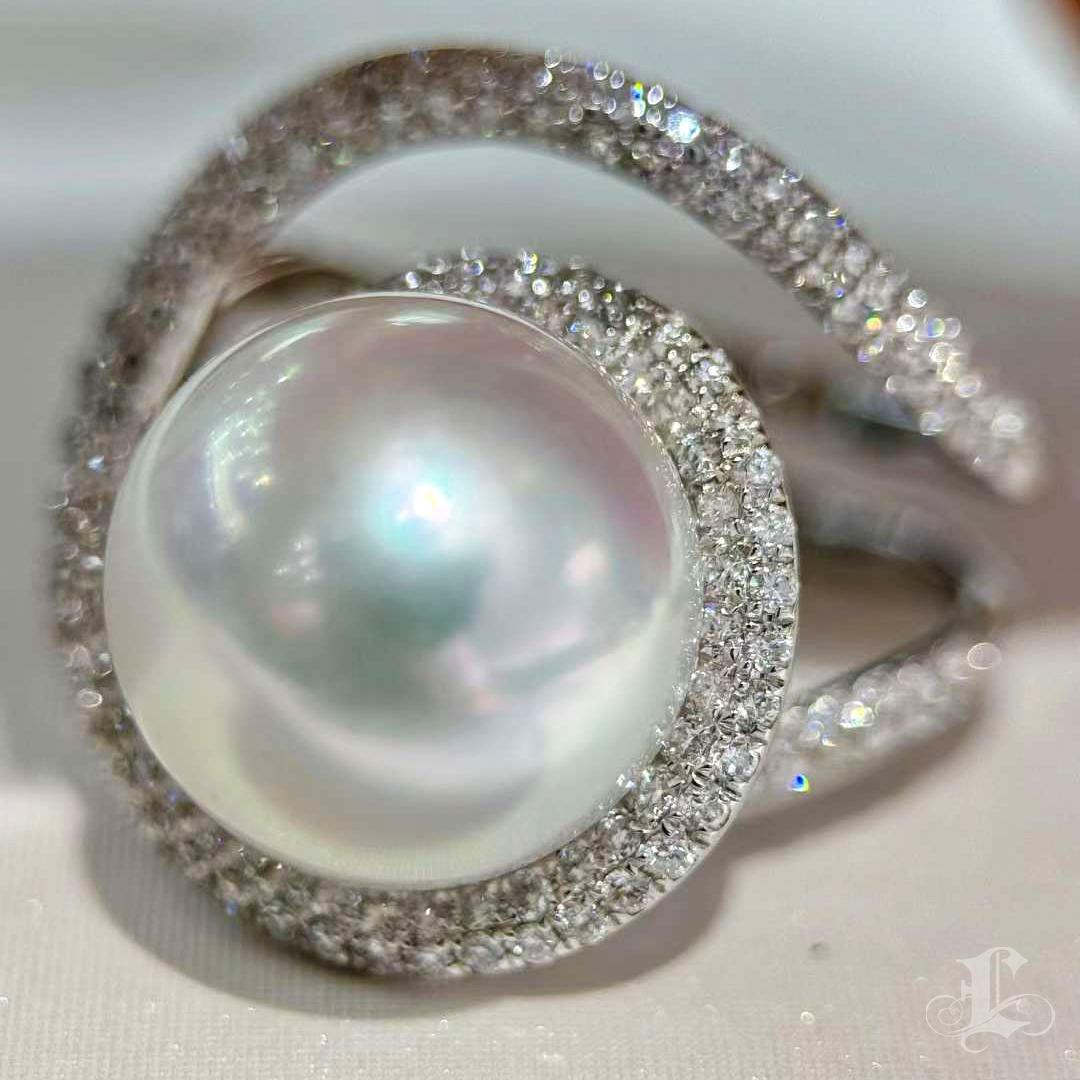 Women's 【Lustre Arc】Orbit Halo Aurora South Sea Pearl Diamond Ring For Sale