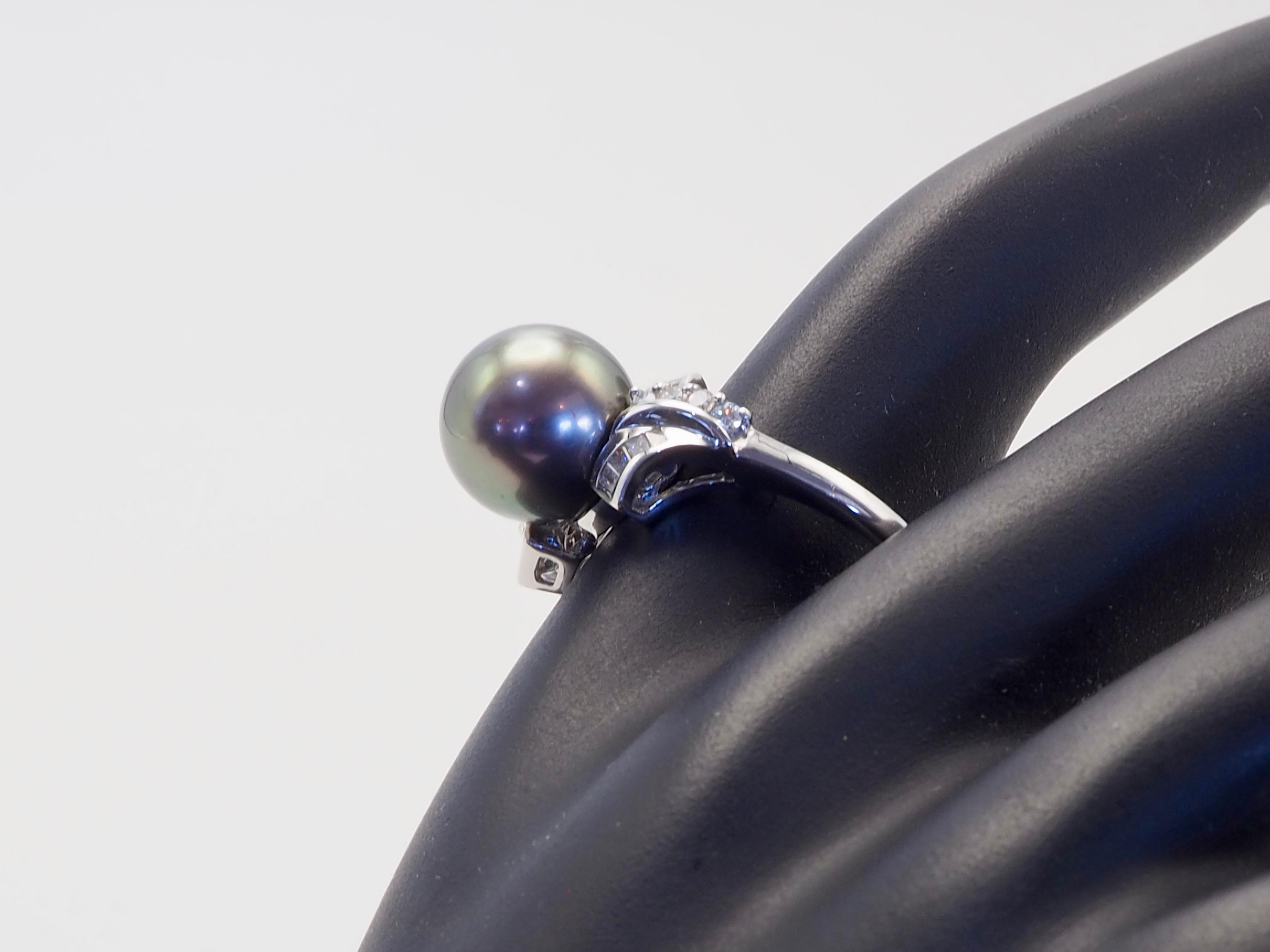 Bague cocktail en or blanc 18 carats perle de Tahiti 10,7 mm et 0,30 carats de diamants en vente 2