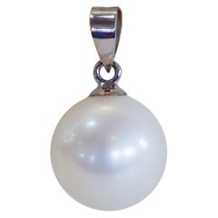 18K White Gold 10.7x10.1 mm Fresh Water Pearl Pendant