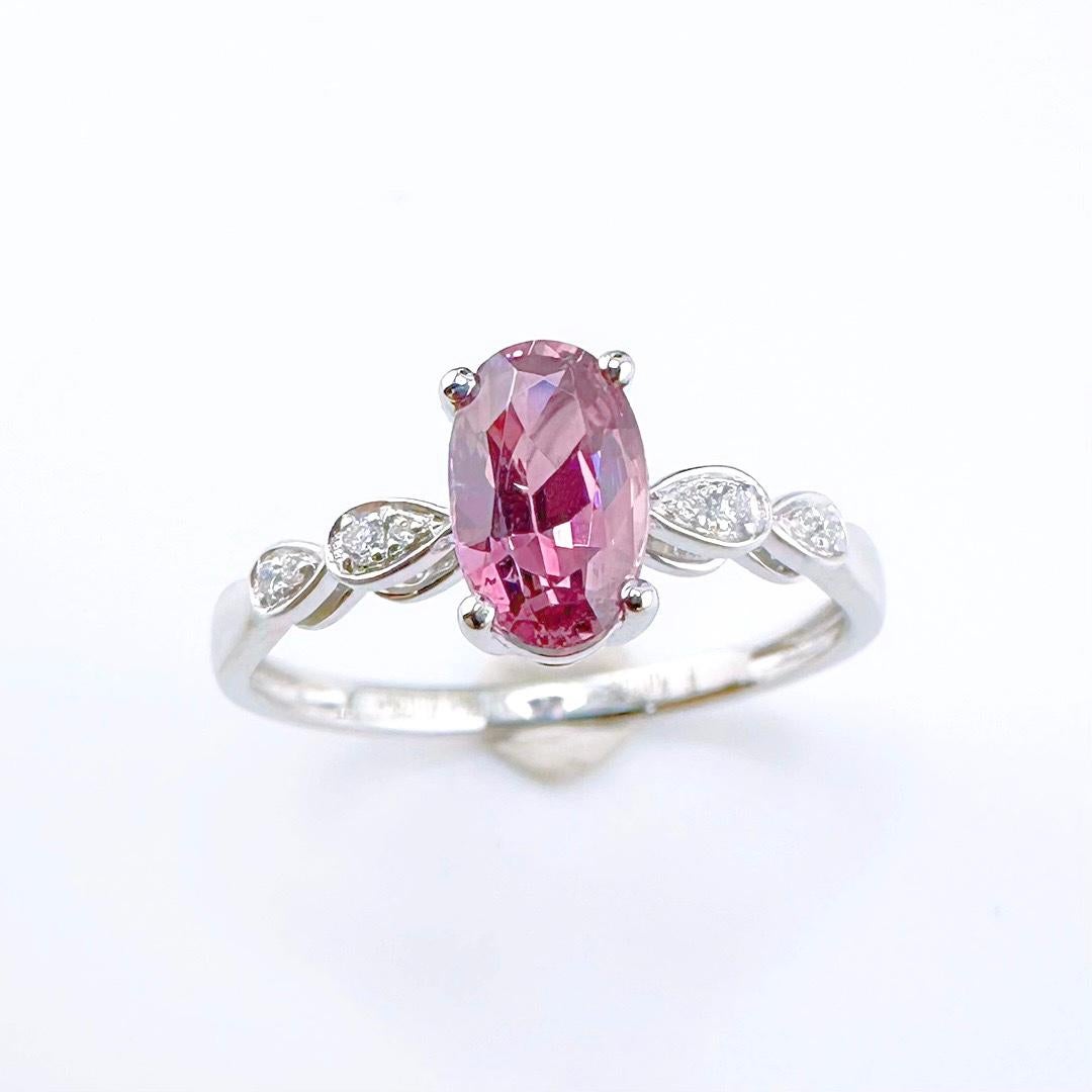 Modern 18K White Gold 1.08 CT Padparadscha Sapphire Ring with Diamonds For Sale