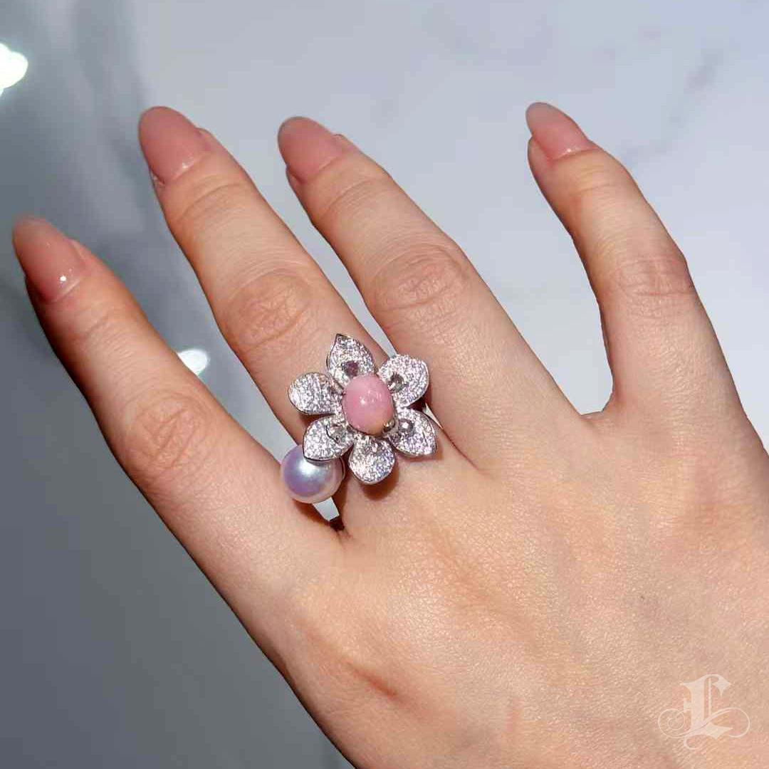 【Conchéa】Blossom Muse Conch & Akoya Pearl Ring — 3.02ct For Sale 5