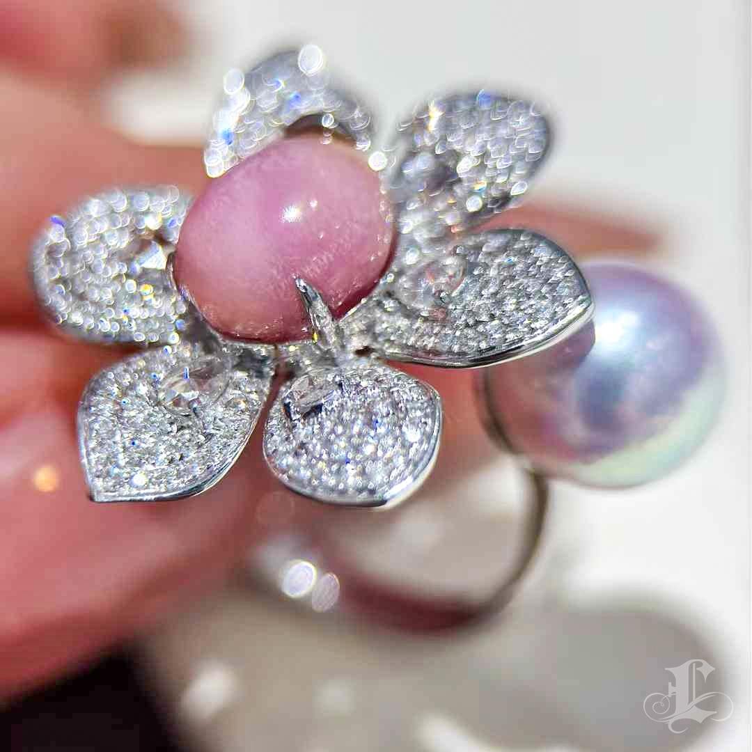 【Conchéa】Blossom Muse Conch & Akoya Pearl Ring — 3.02ct For Sale 4