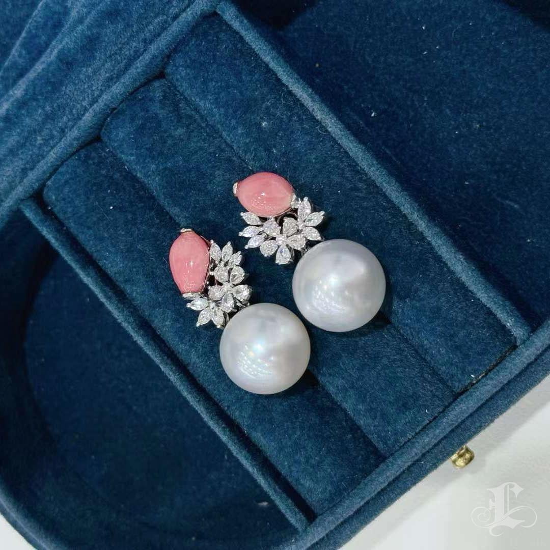 【Conchéa】Orecchini conchiglia e perle dei mari del sud - 3.49ct in vendita 4