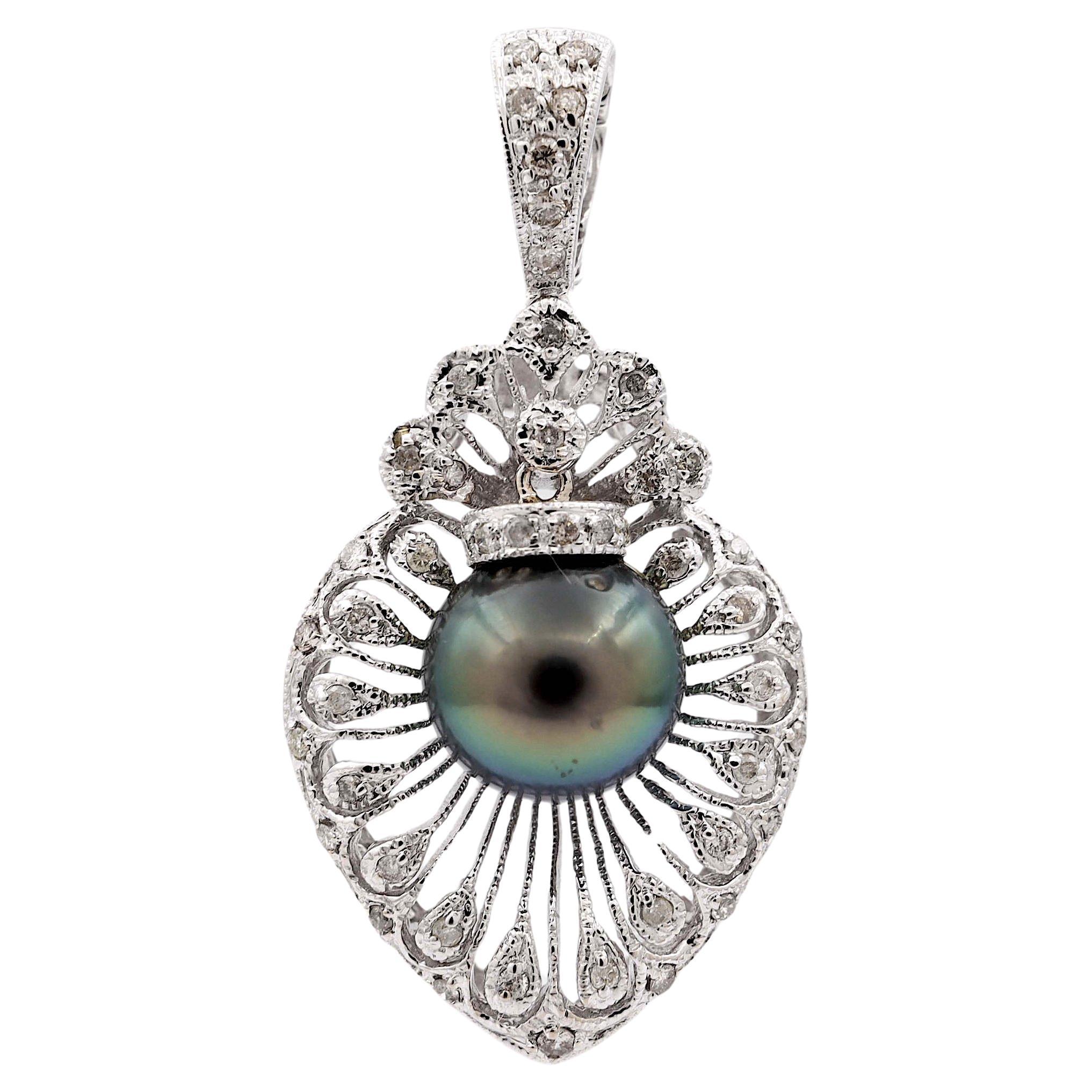Colgante de oro blanco de 18 quilates con filigrana de perlas tahitianas de 10 mm y diamantes