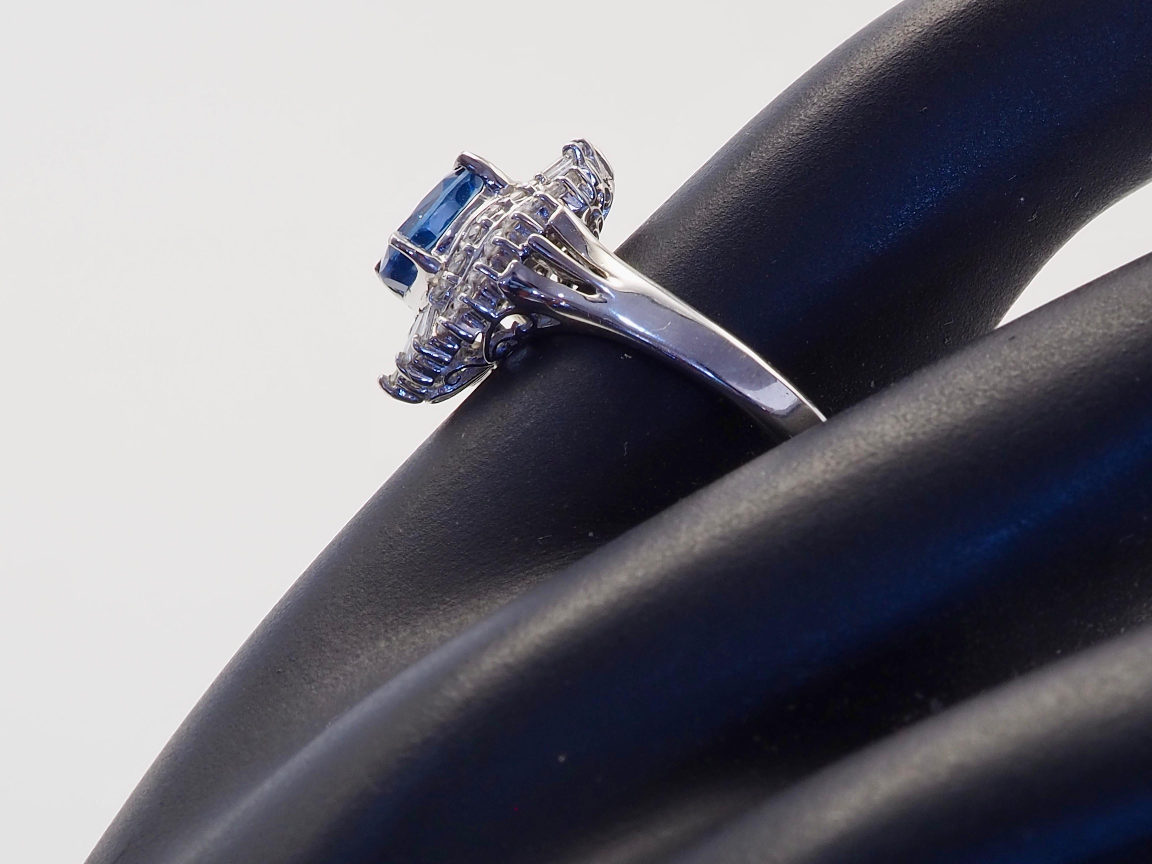 18K Weißgold 1,10ct Kornblumenblauer Saphir & 0,62ct Diamant Ballerina Ring im Angebot 3
