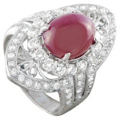 Cocktailring aus 18 Karat Weißgold mit Diamanten und Rubinen (1,10 Karat) MF21-062426