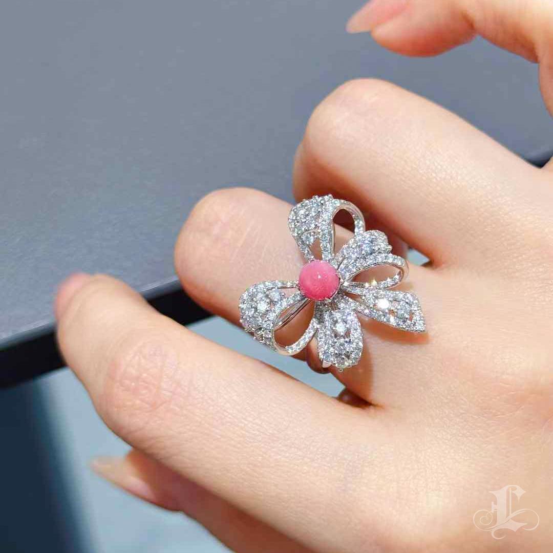 【Conchéa】Flaming Grace Bow Conch Pearl Ring — 0.95ct For Sale 7