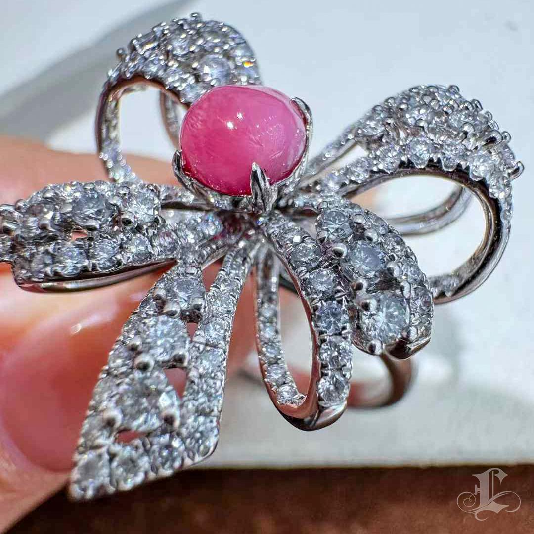 Uncut 【Conchéa】Flaming Grace Bow Conch Pearl Ring — 0.95ct For Sale