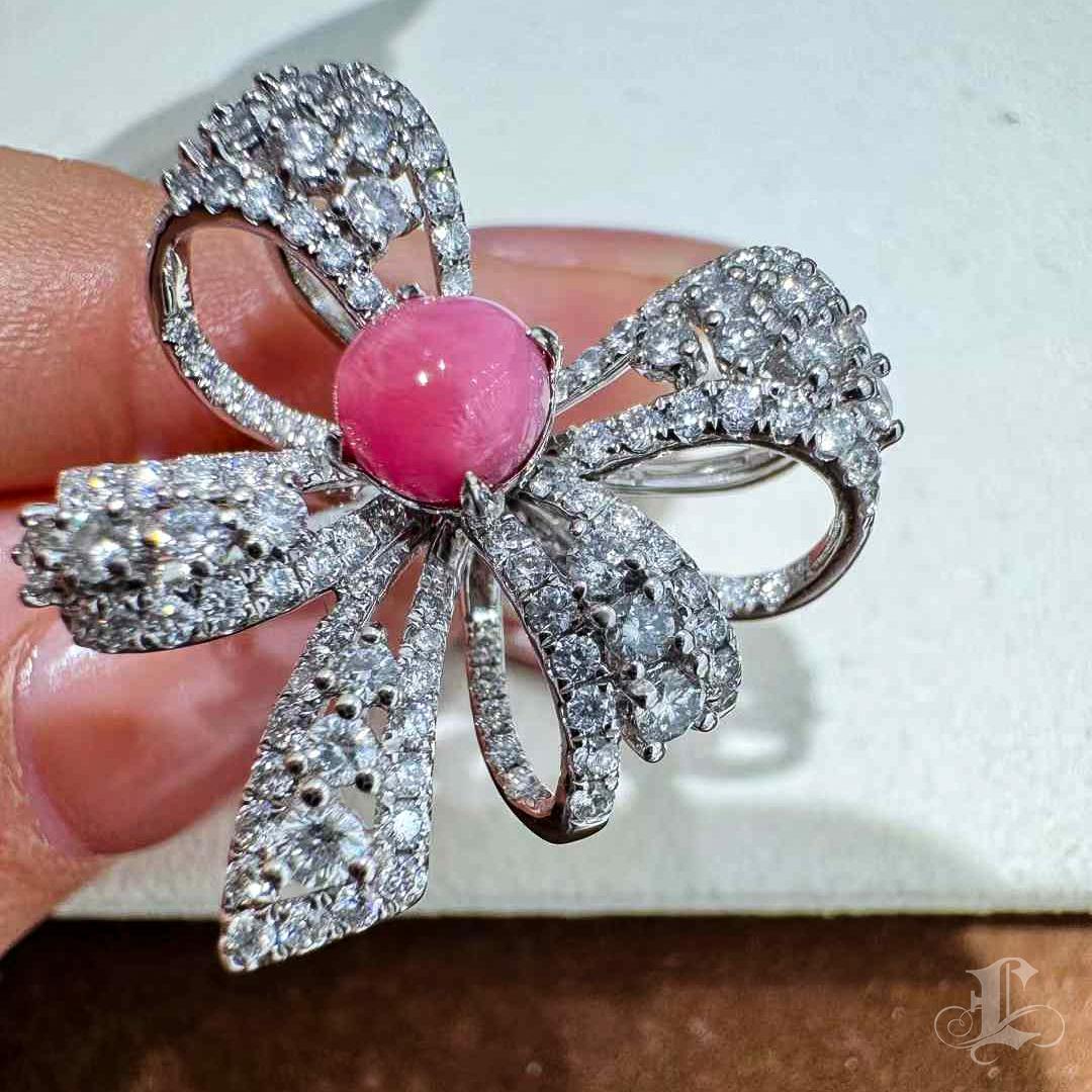 【Conchéa】Flaming Grace Bow Conch Pearl Ring — 0.95ct For Sale 4
