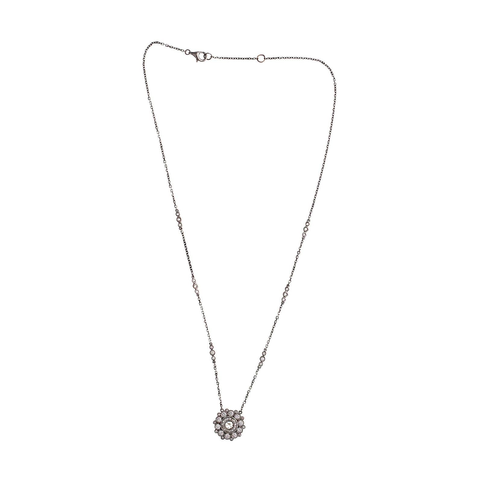 Women's or Men's 18 Karat White Gold 1.14 Carat Diamonds Flower Necklace For Sale