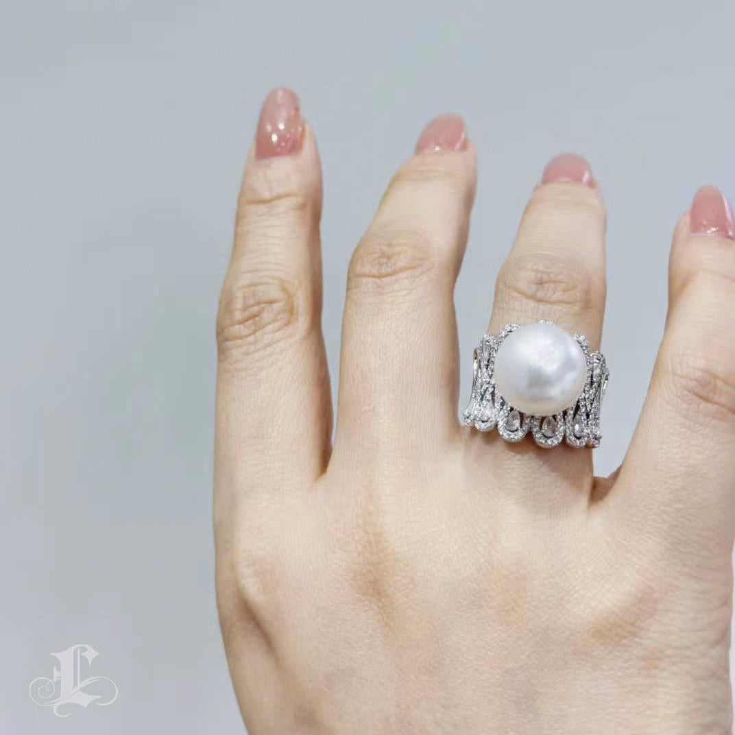 【Crown Radiance】Lightning Grace Aurora South Sea Pearl & Diamond Statement Ring en venta 5