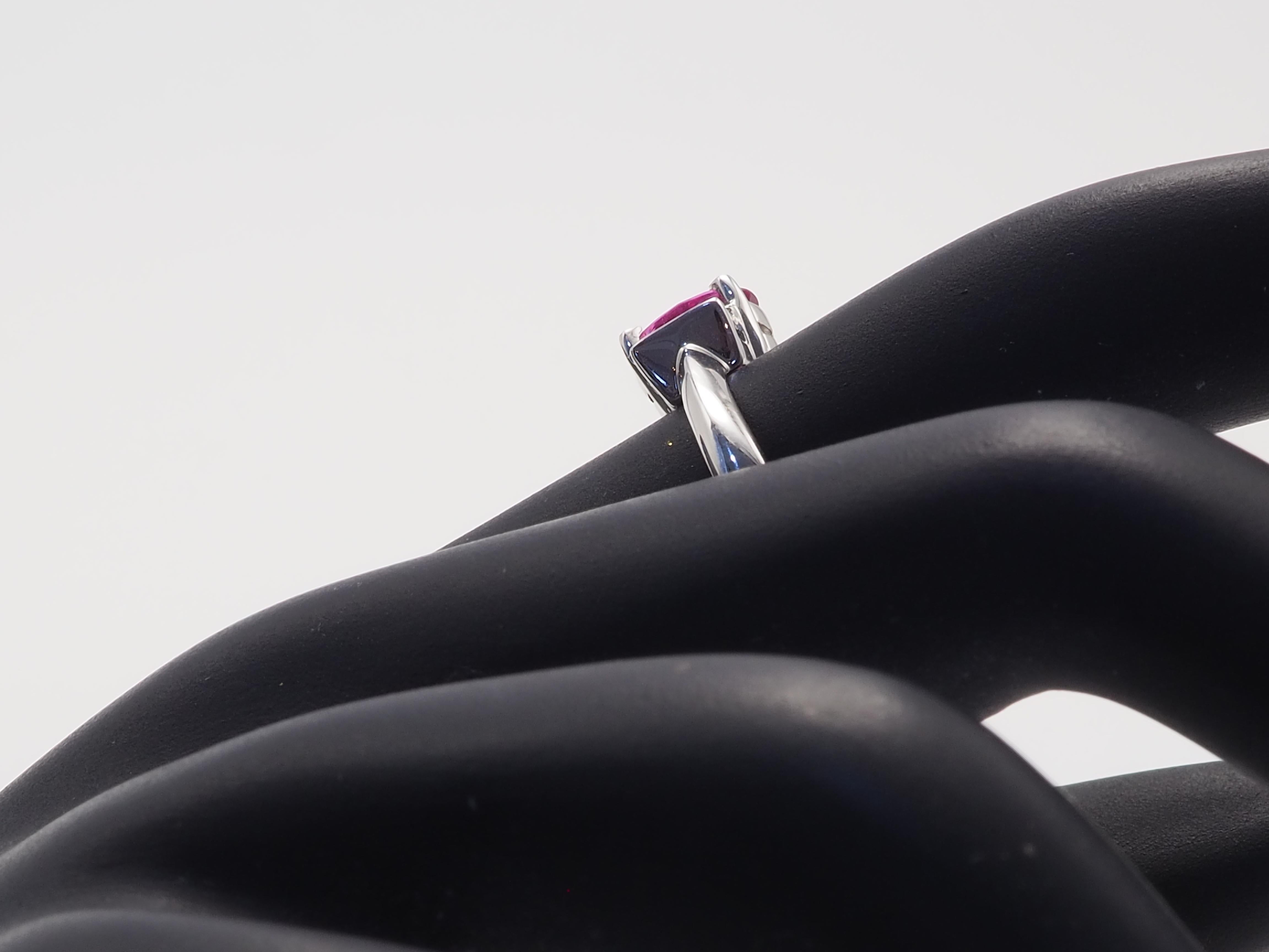 Bague fine en or blanc 18 carats 1,15 saphir rose ovale et 0,30 diamant en vente 2