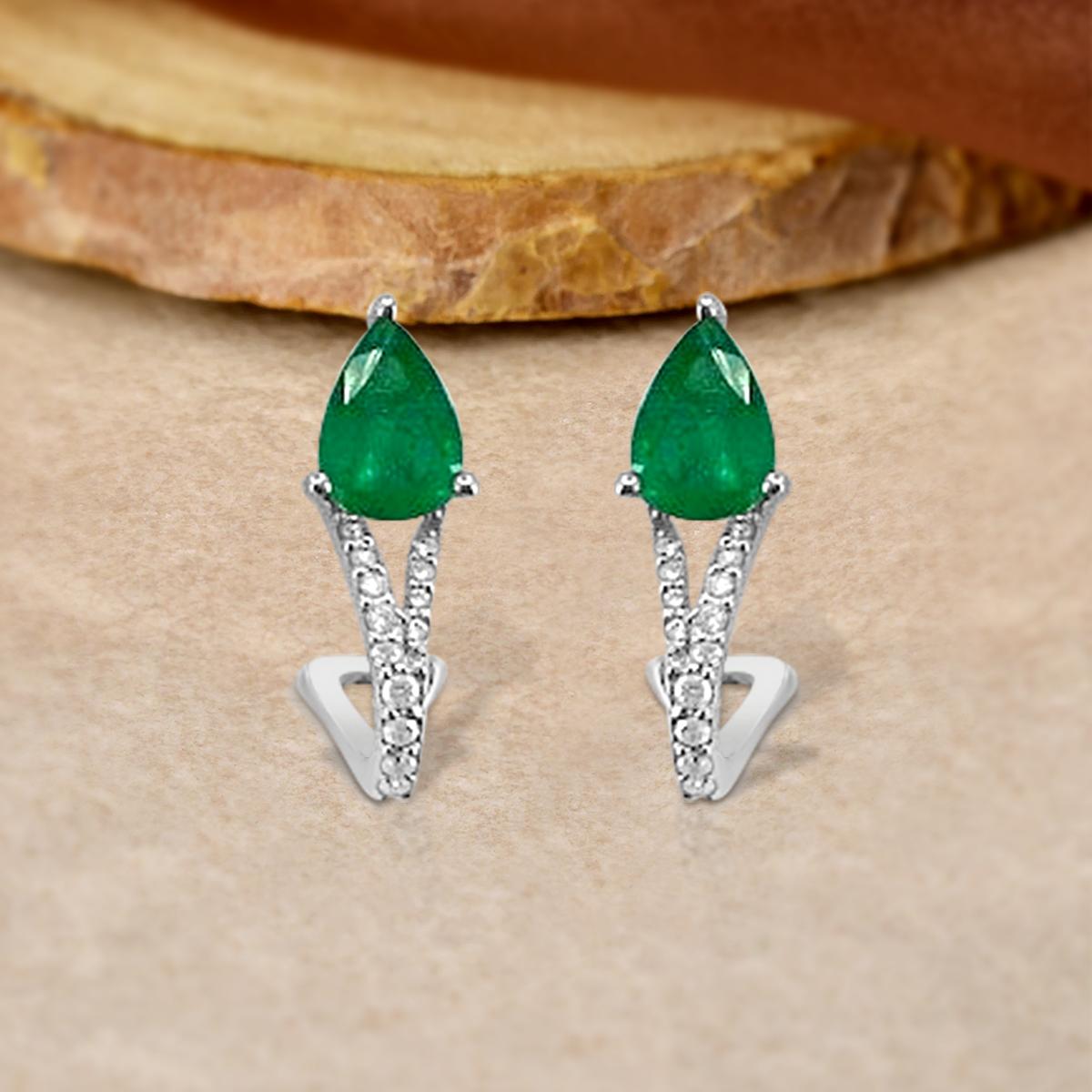 18K White Gold 1.15cts Emerald and Diamond Earring, Style# TS1024E In New Condition In New York, NY
