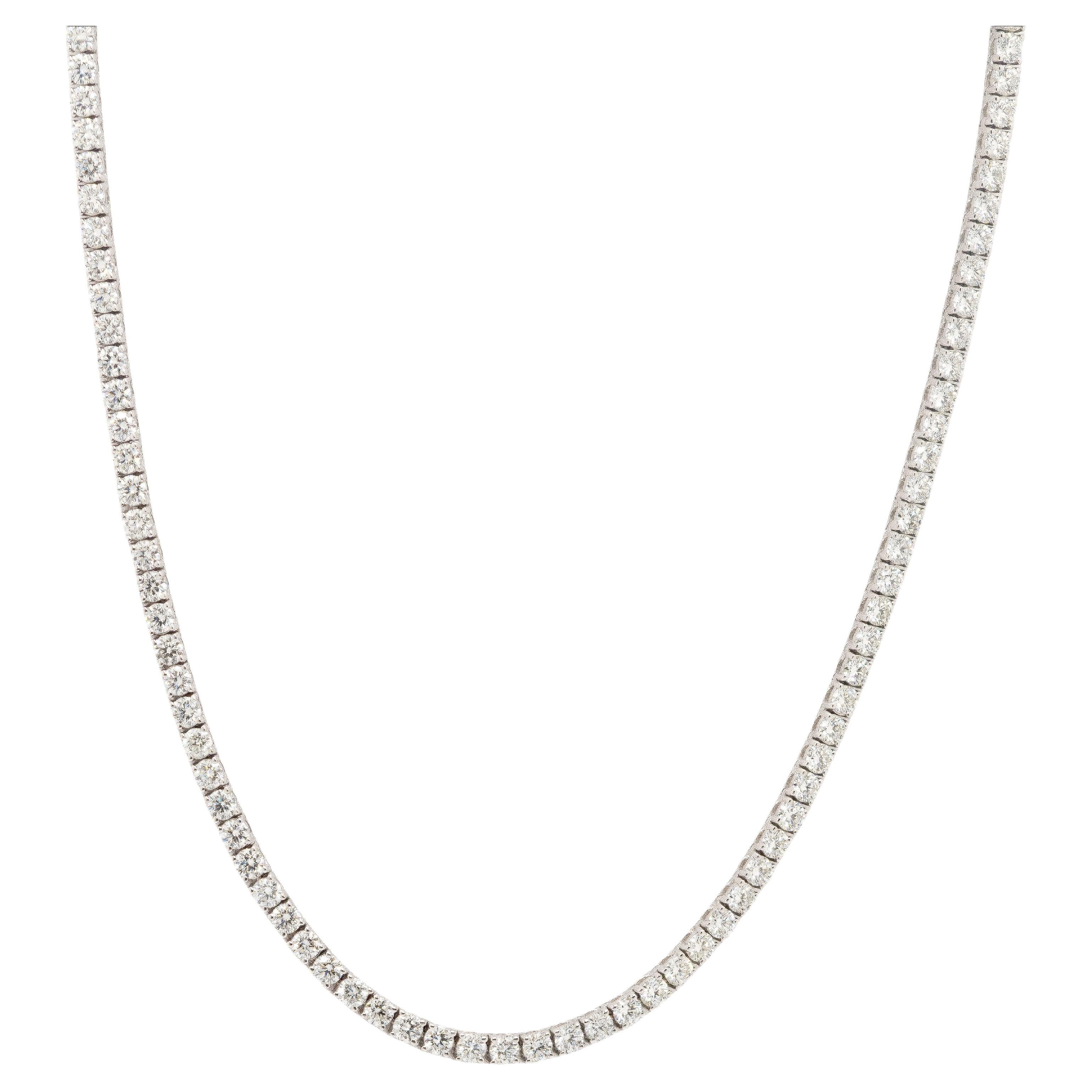 18k White Gold 11.77ctw Natural Diamond Tennis Necklace