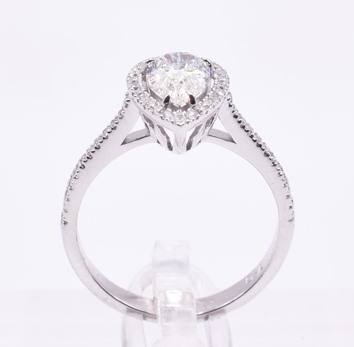 18k White Gold 1.17ct Diamond Engagement Ring For Sale 4