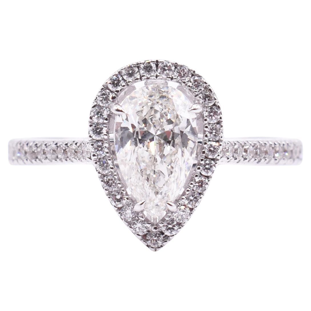 18k White Gold 1.17ct Diamond Engagement Ring For Sale