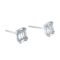 18 Karat White Gold 1.18 Carat Diamond Emerald Cluster Earrings