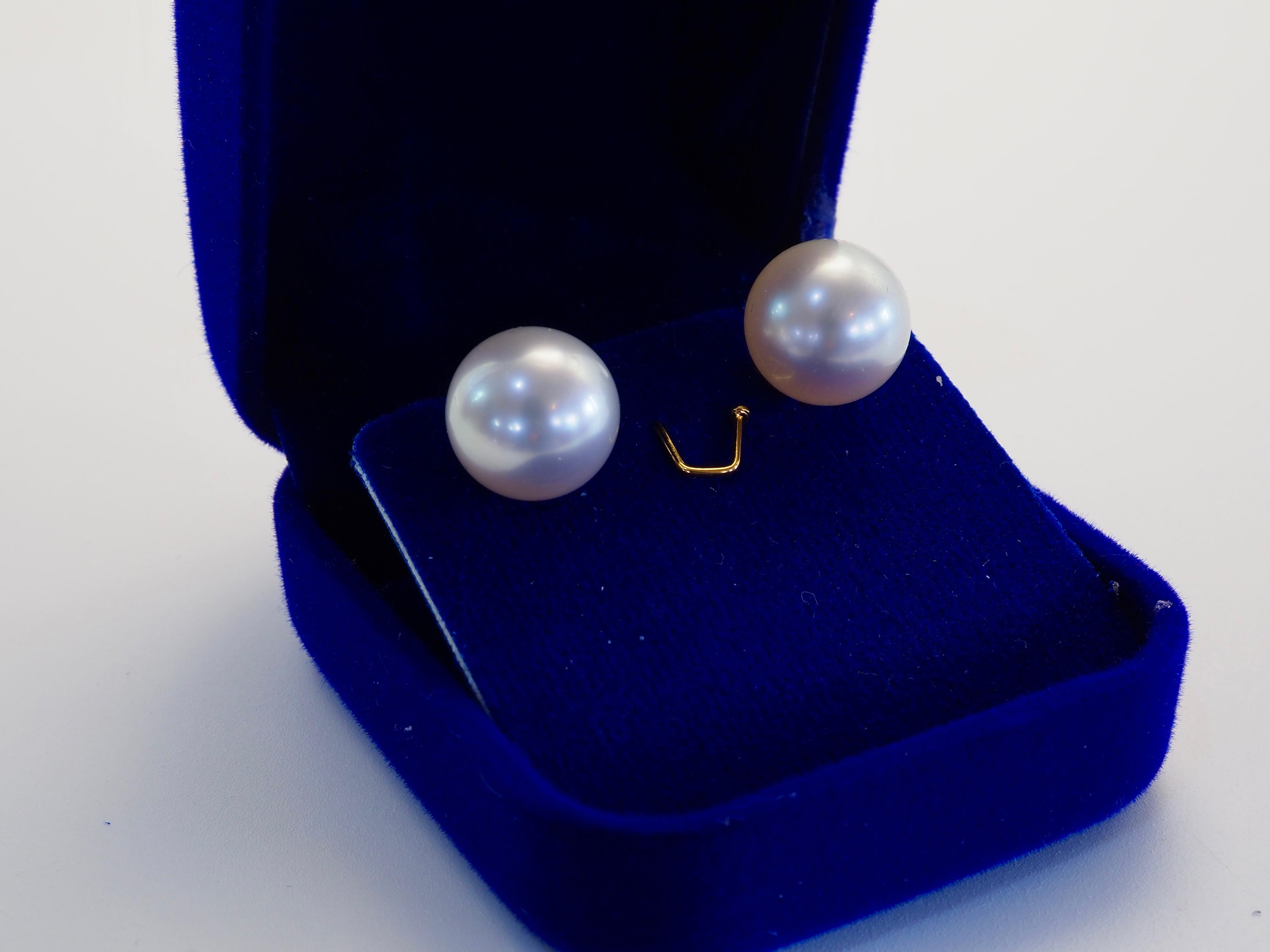 18K White Gold 11.8mm South Sea Pearl Fine Stud Earring For Sale 3