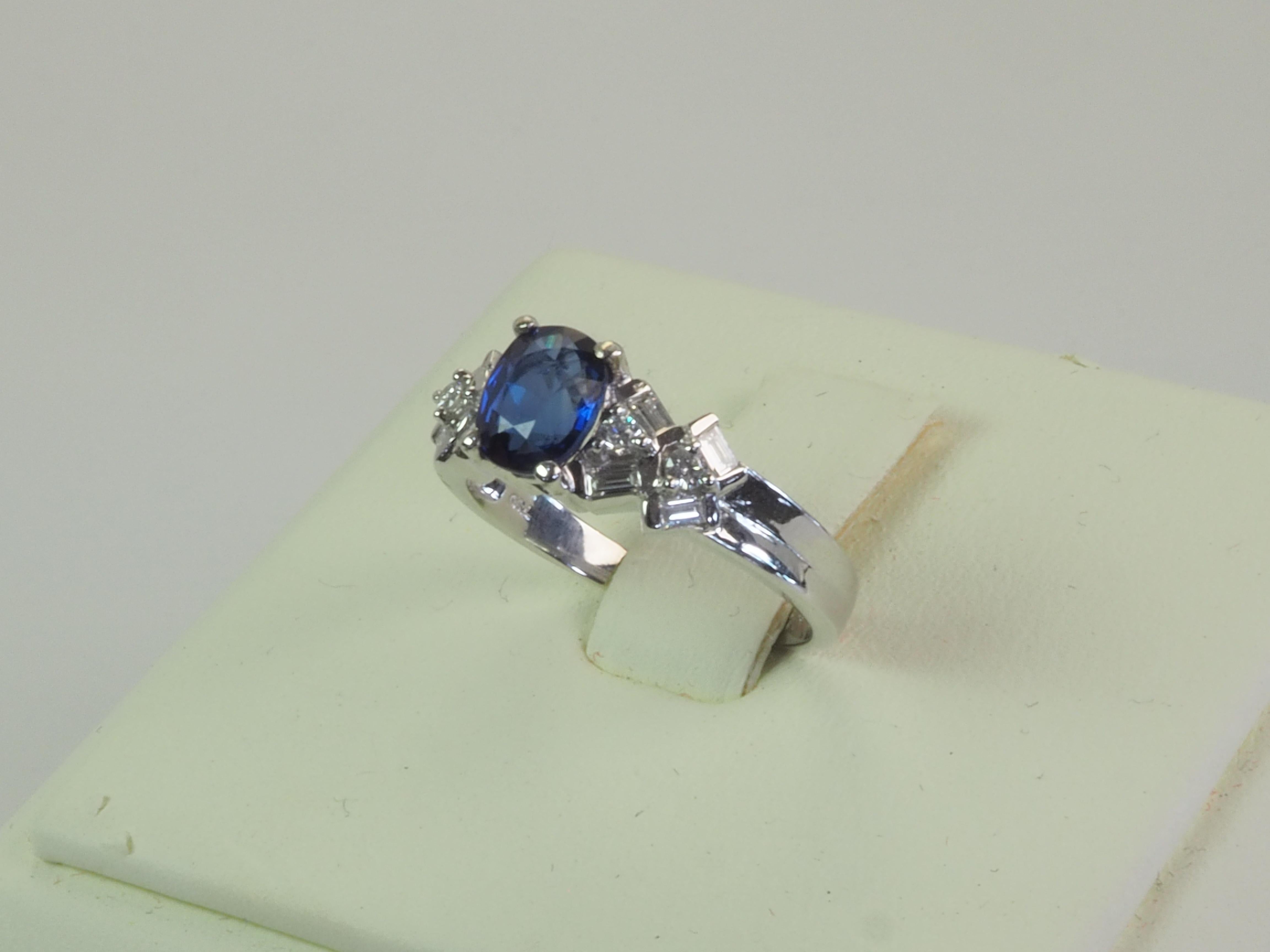 18K White Gold 1.20ct Cornflower Blue Sapphire & 0.26ct Diamond Ring 1