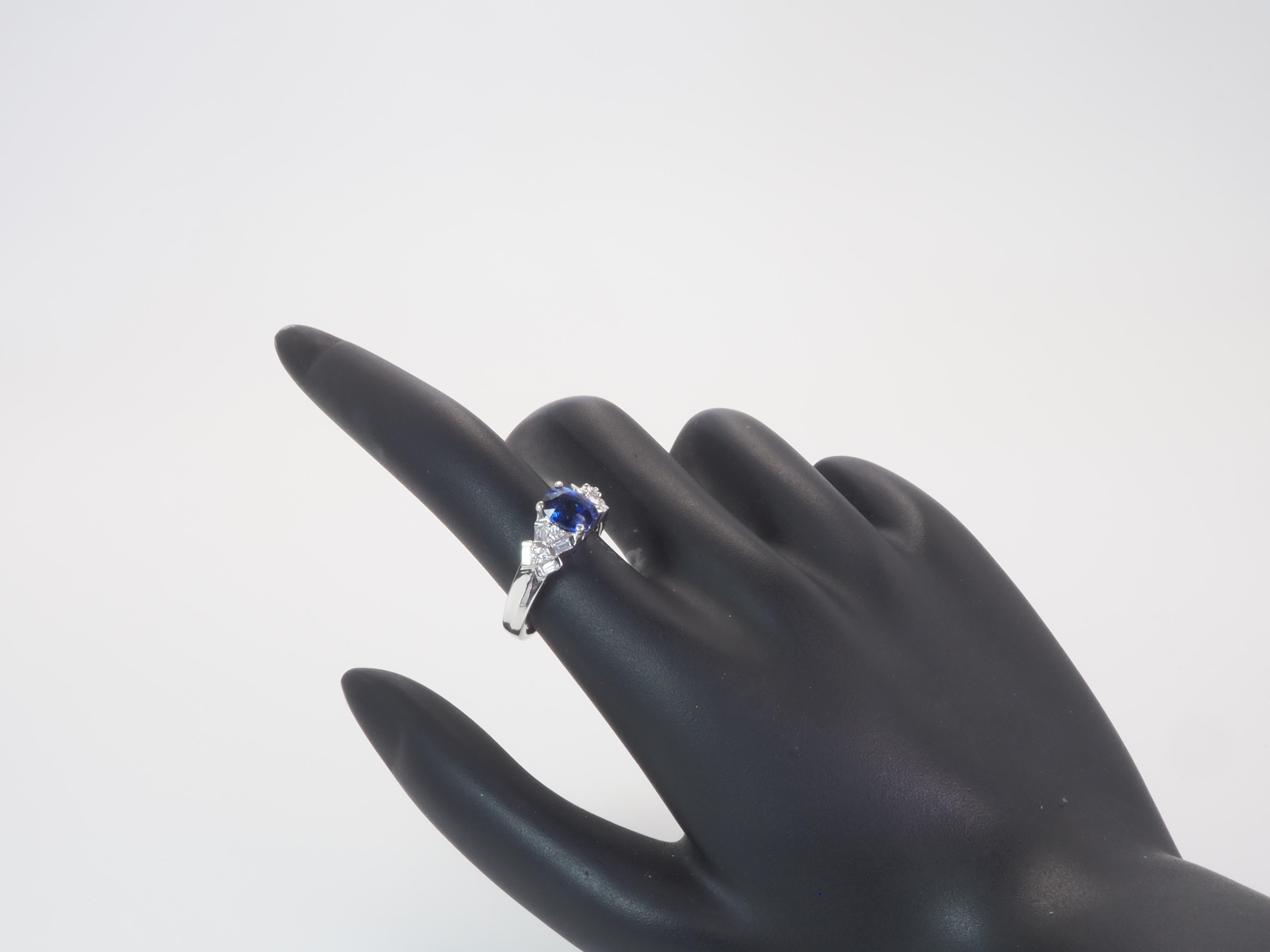 18K White Gold 1.20ct Cornflower Blue Sapphire & 0.26ct Diamond Ring 2