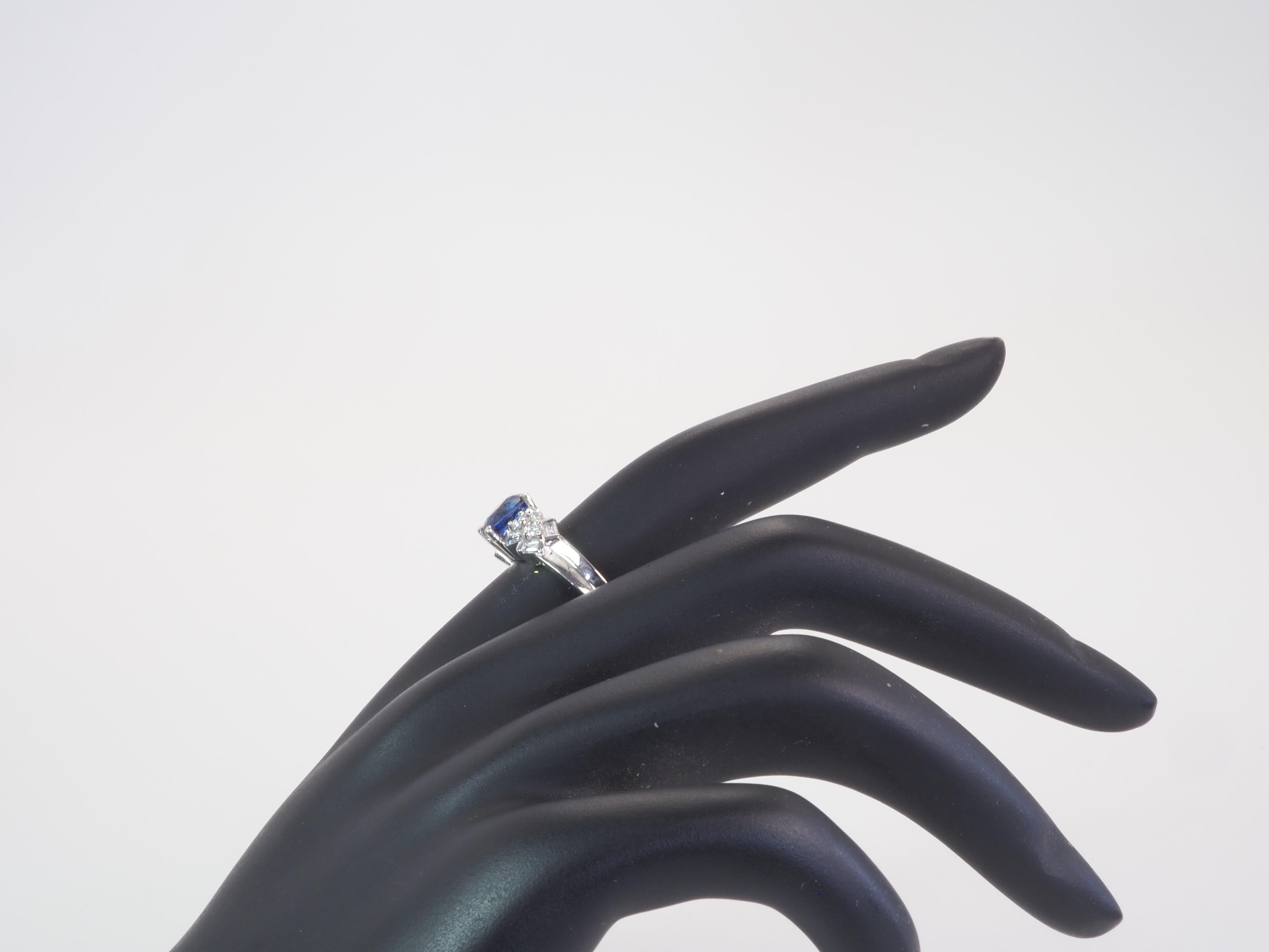 18K White Gold 1.20ct Cornflower Blue Sapphire & 0.26ct Diamond Ring 3