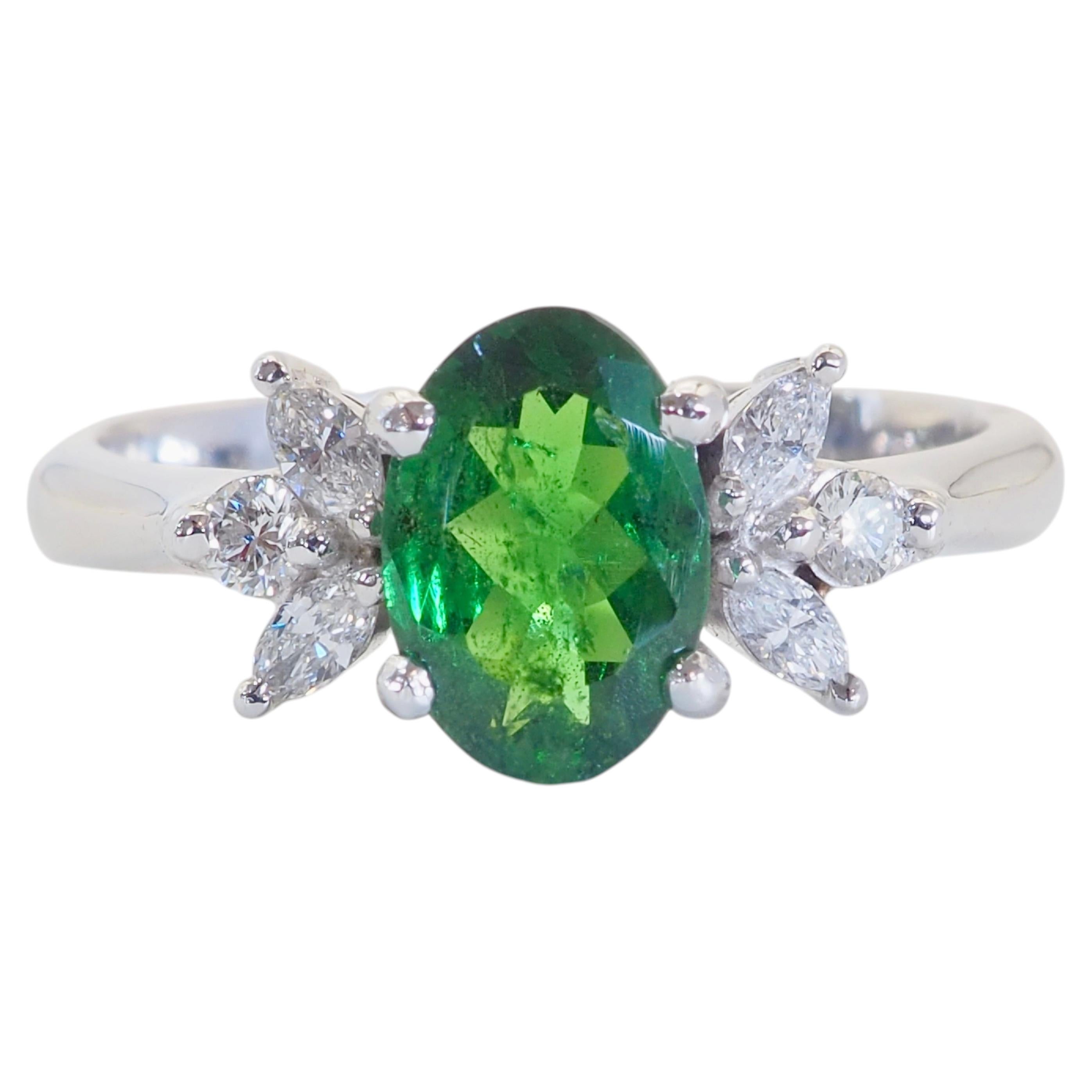 Anello in oro bianco 18 carati con tsavorite ovale verde vivido da 1,20 carati e diamante da 0,24 carati