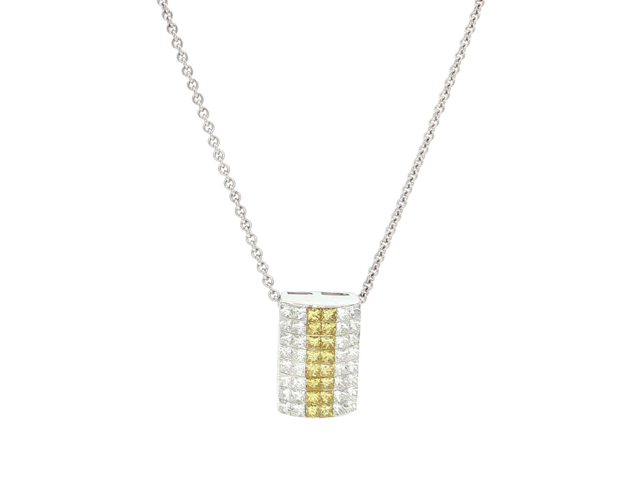 --Pierre:--
(32) Diamants naturels véritables - taille princesse carrée - serti invisible - beaux diamants blancs brillants
(16) Diamants naturels véritables - taille princesse carrée - serti invisible - diamants jaunes
Poids total en carats : 1,20