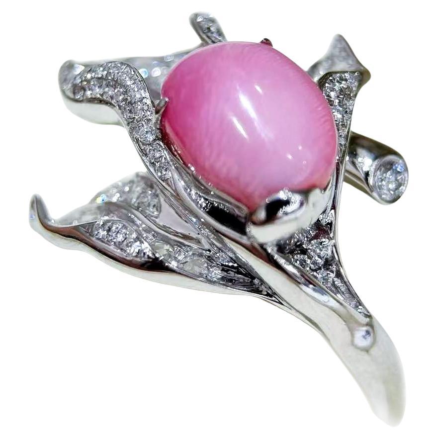 【Conchéa】Empress Flame Vines Conch Pearl & Diamond Ring — 4.42ct For Sale