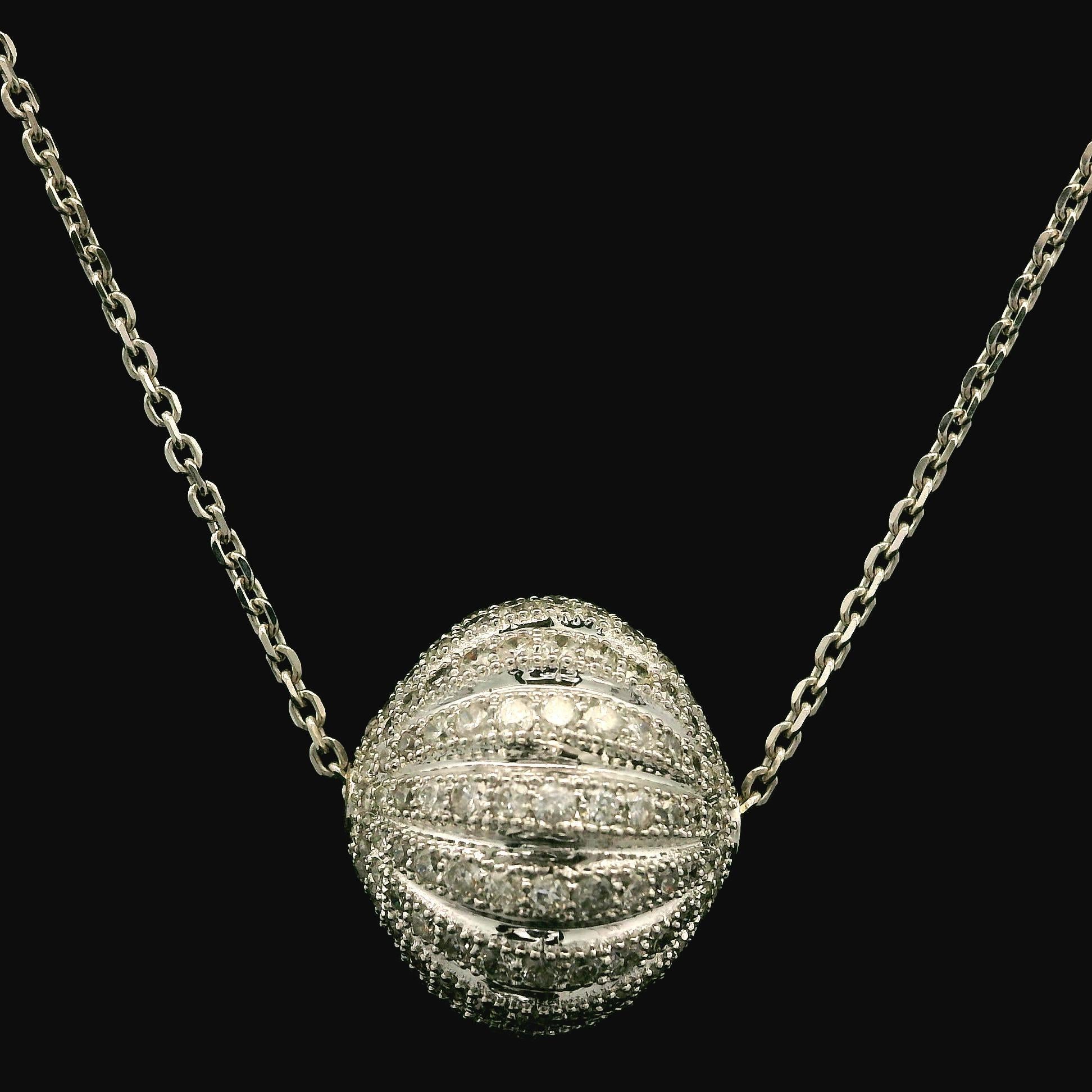 18k White Gold 1.25ctw Diamond Milgrain Banded Oval Ball Slide Pendant Necklace In Excellent Condition For Sale In Montclair, NJ