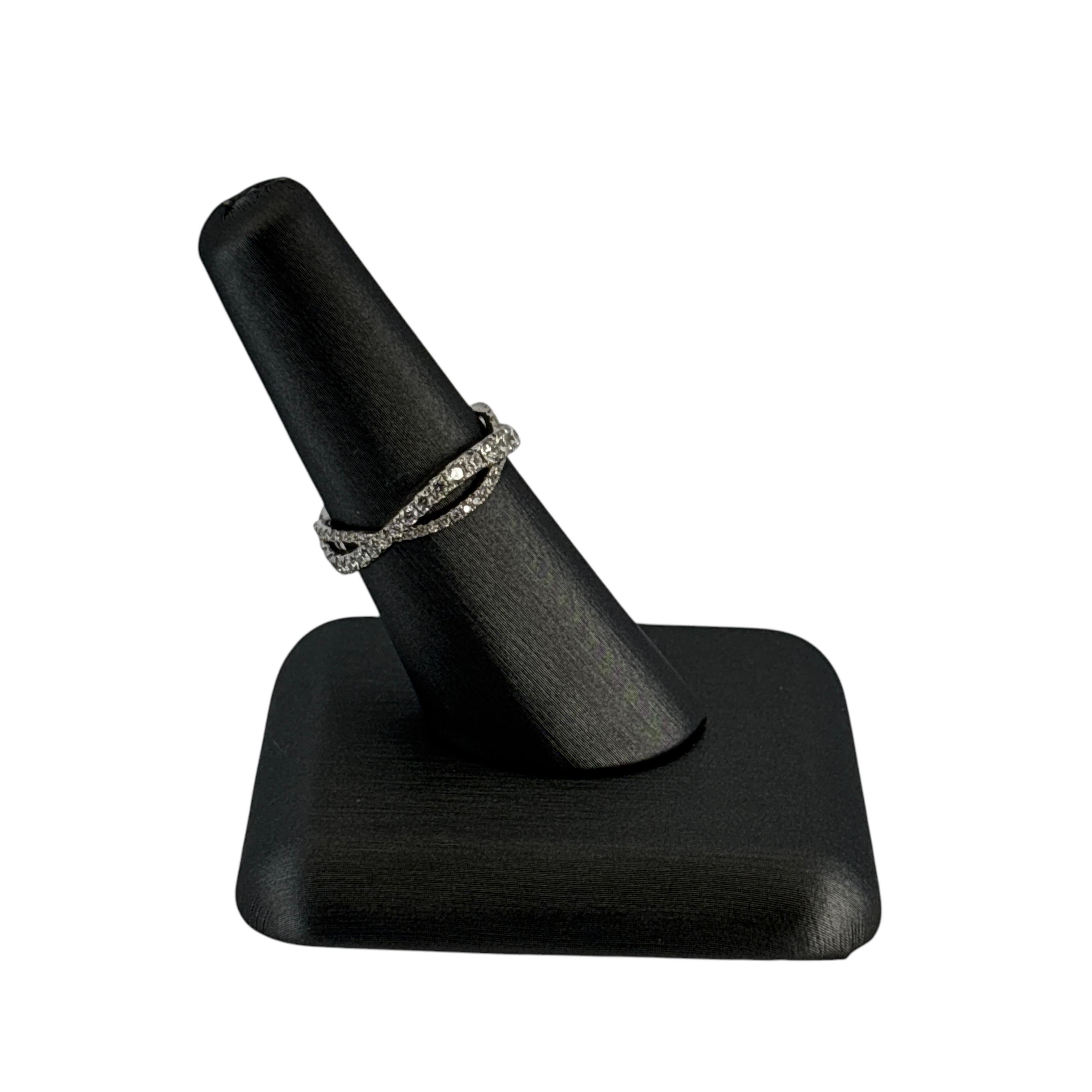 Bague en or blanc 18k avec diamant torsadé de 1,25ctw en vente 5
