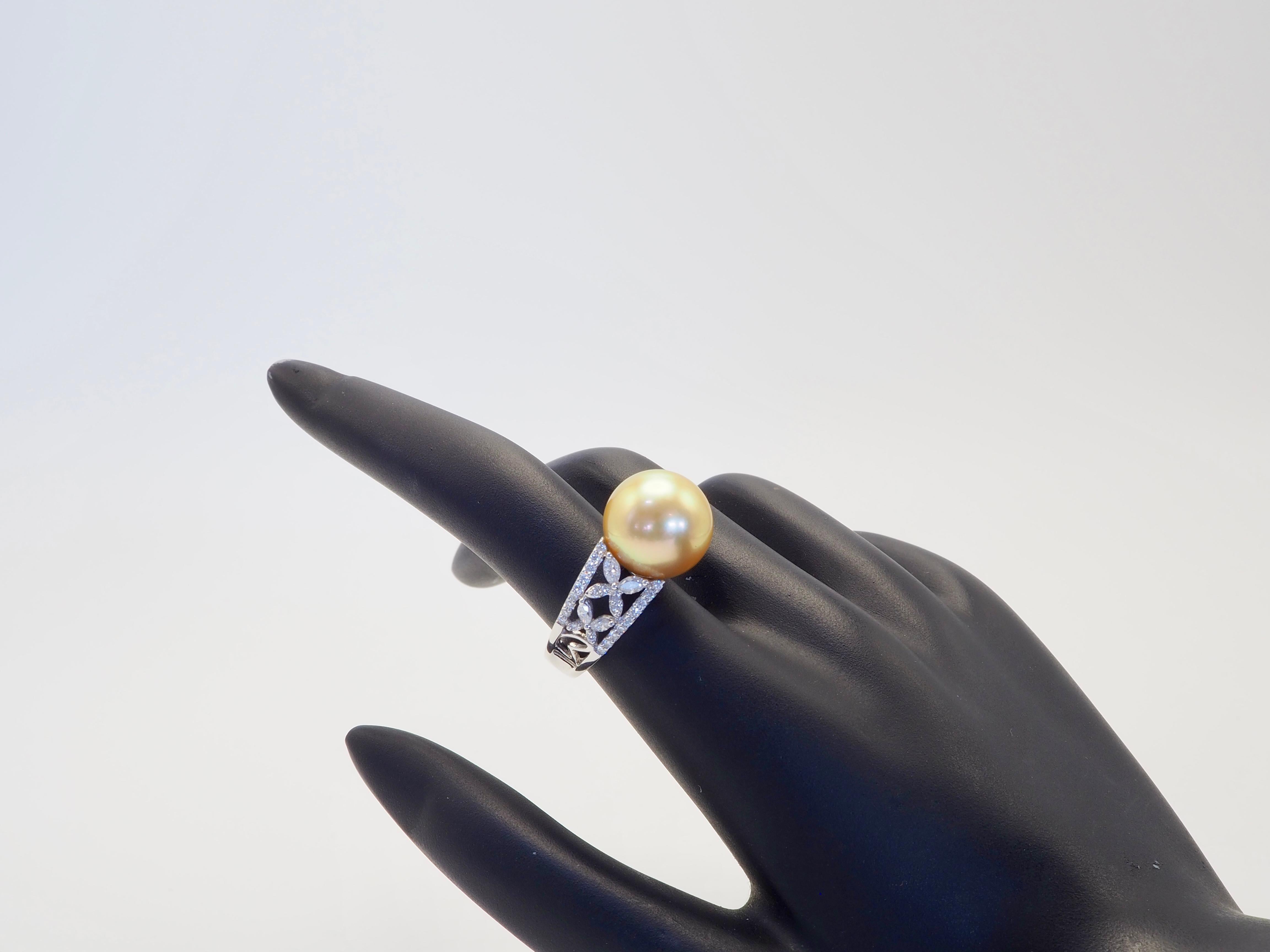 18k White Gold 12.75mm Golden South Sea Pearl & 0.70ct Diamond Cocktail Ring For Sale 1