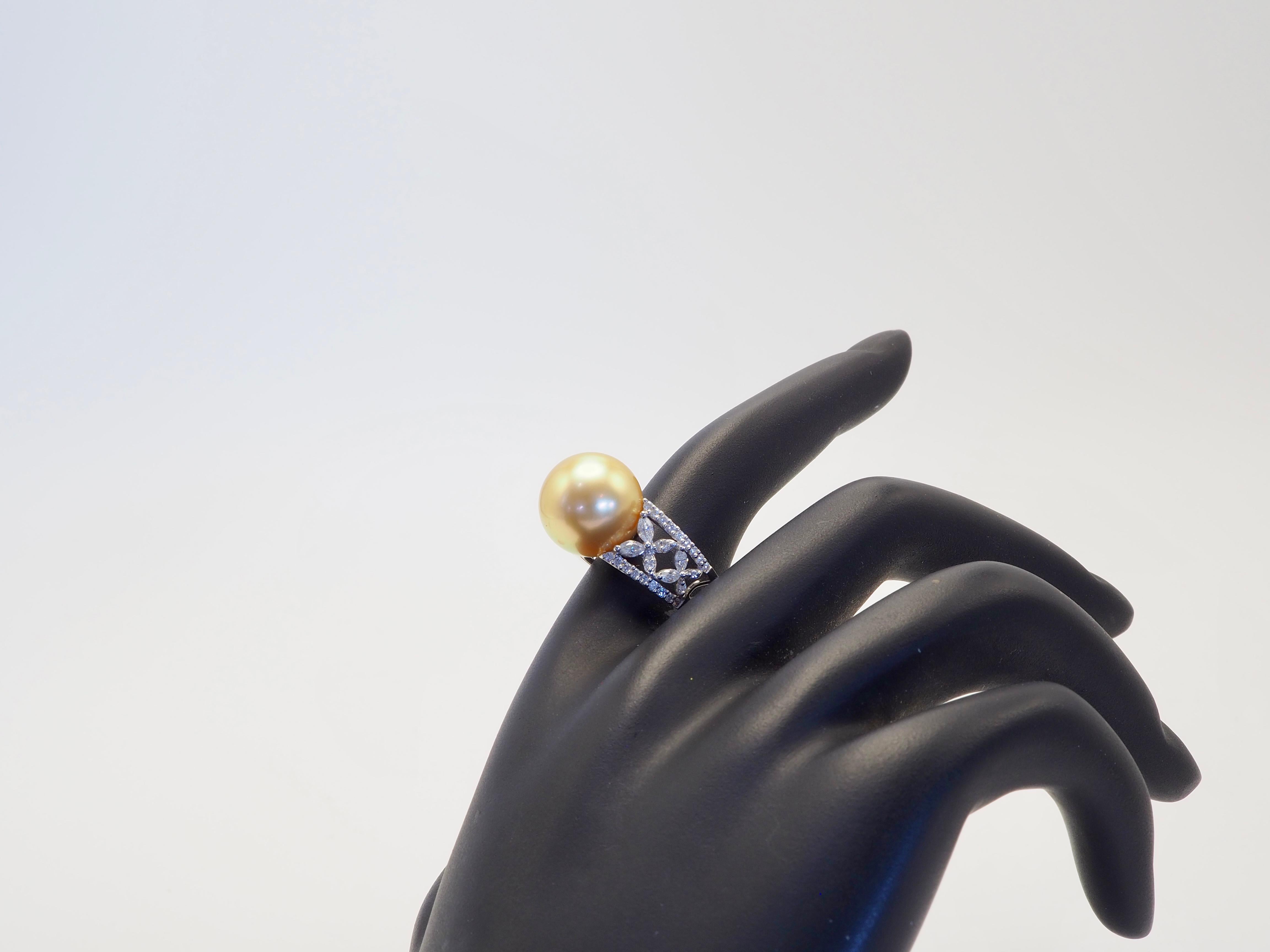 18k White Gold 12.75mm Golden South Sea Pearl & 0.70ct Diamond Cocktail Ring For Sale 2