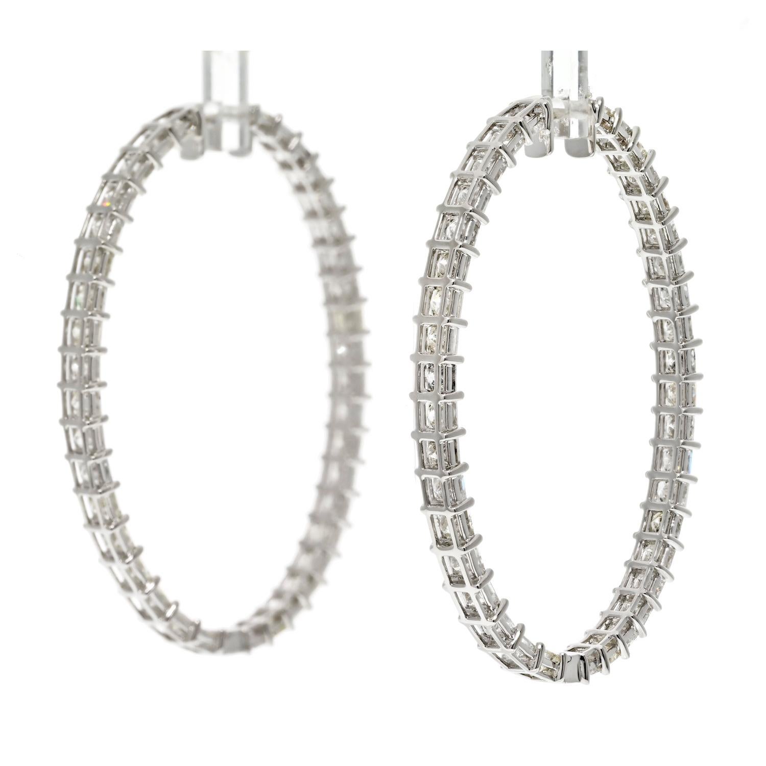 Moderne Boucles d'oreilles en or blanc 18 carats 12,80cttw diamant taille princesse en vente