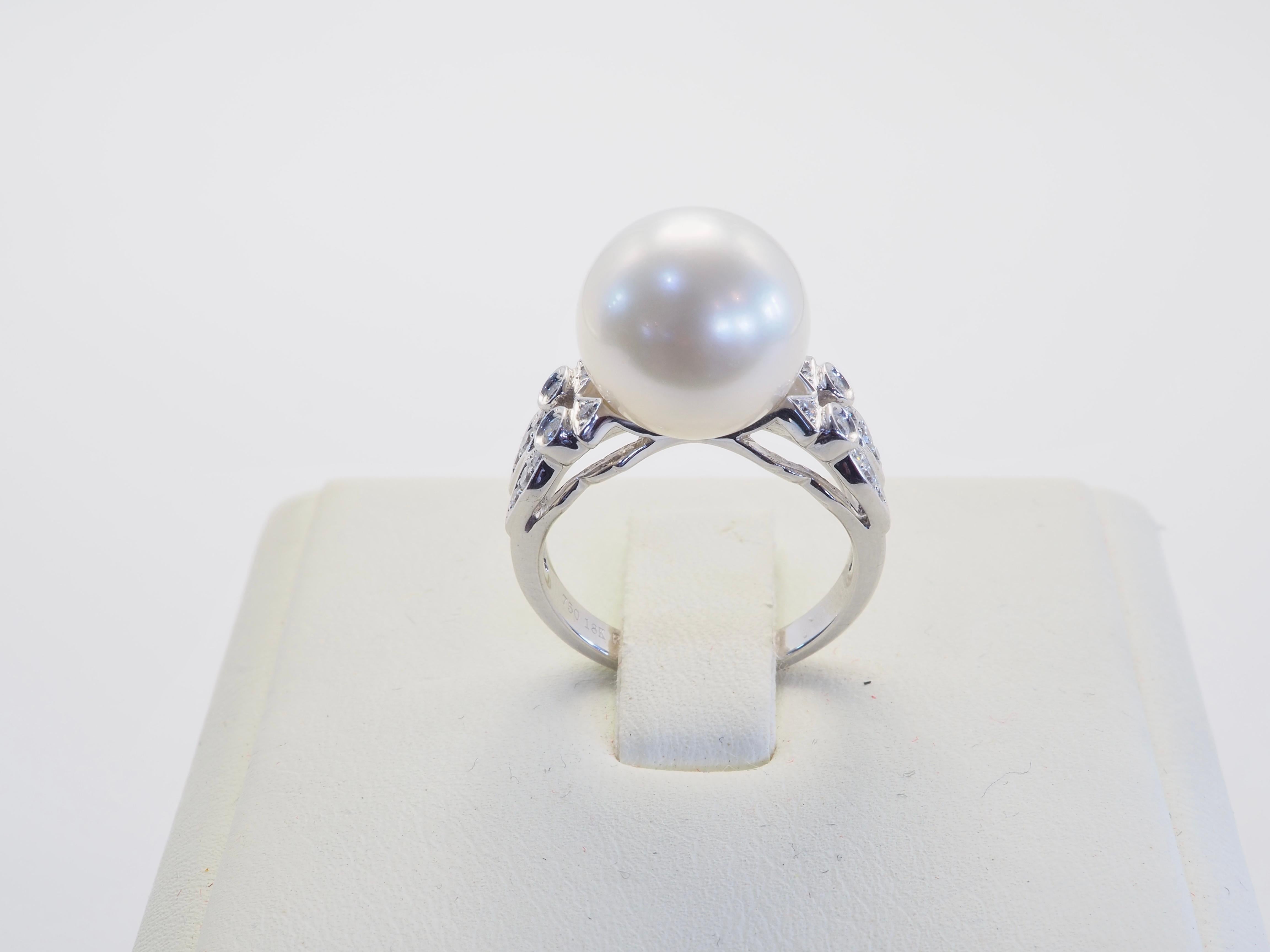 Women's 18K White Gold 12mm South Sea Pearl & 0.23ct Diamond Split Shank Fine Ring For Sale