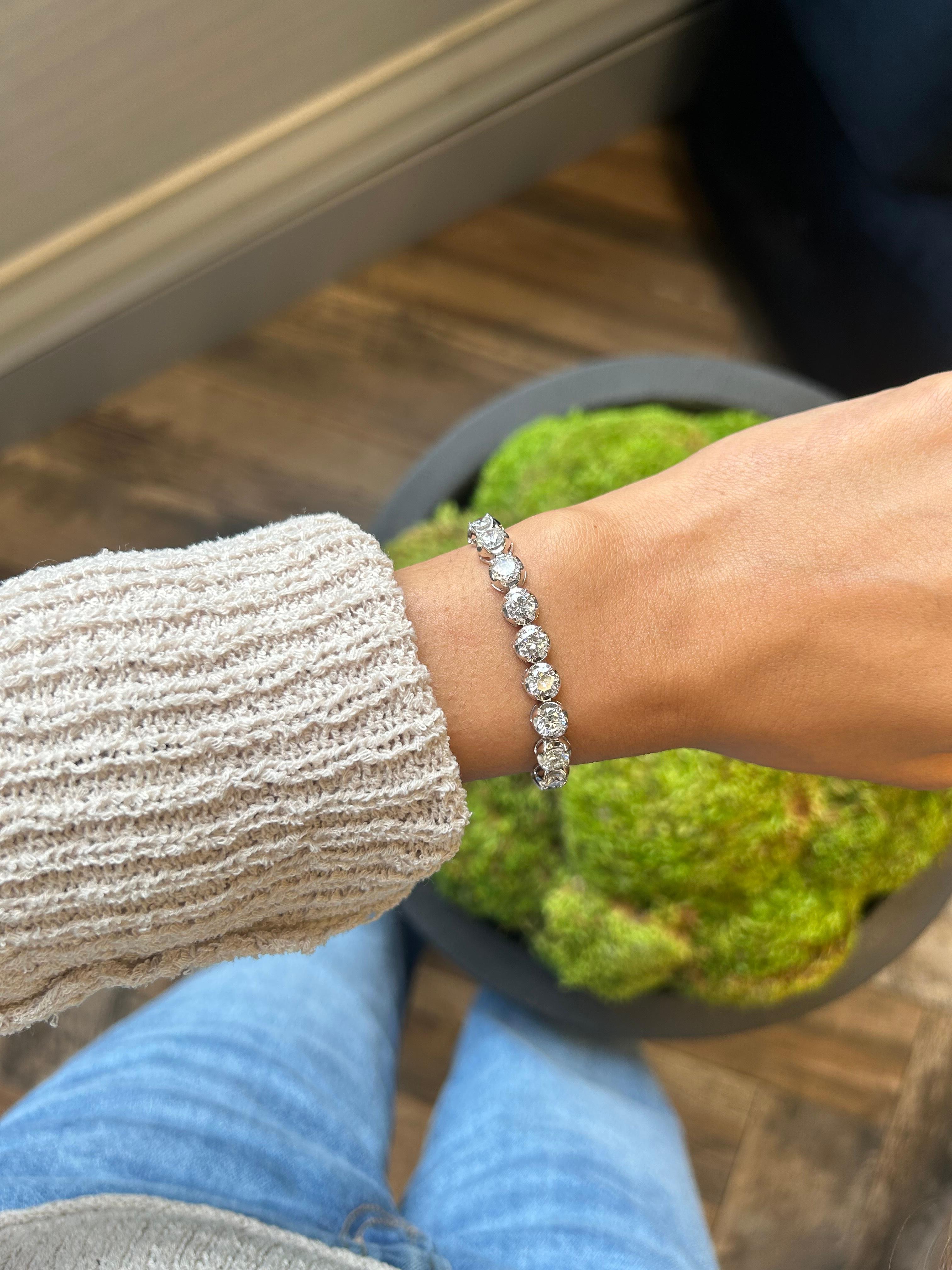 Issac Nussbaum Bracelet Tennis en or blanc 18 carats 13.26 carats de diamants ronds Neuf - En vente à New York, NY