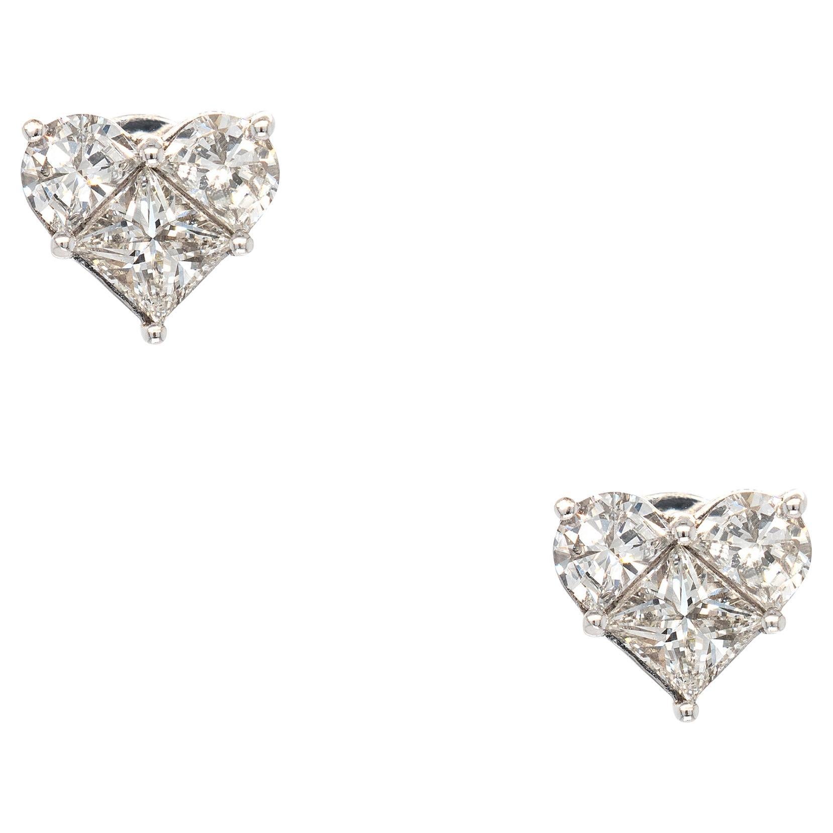 18k White Gold 1.32ct Round Brilliant Natural Diamonds Heart Stud Earrings For Sale