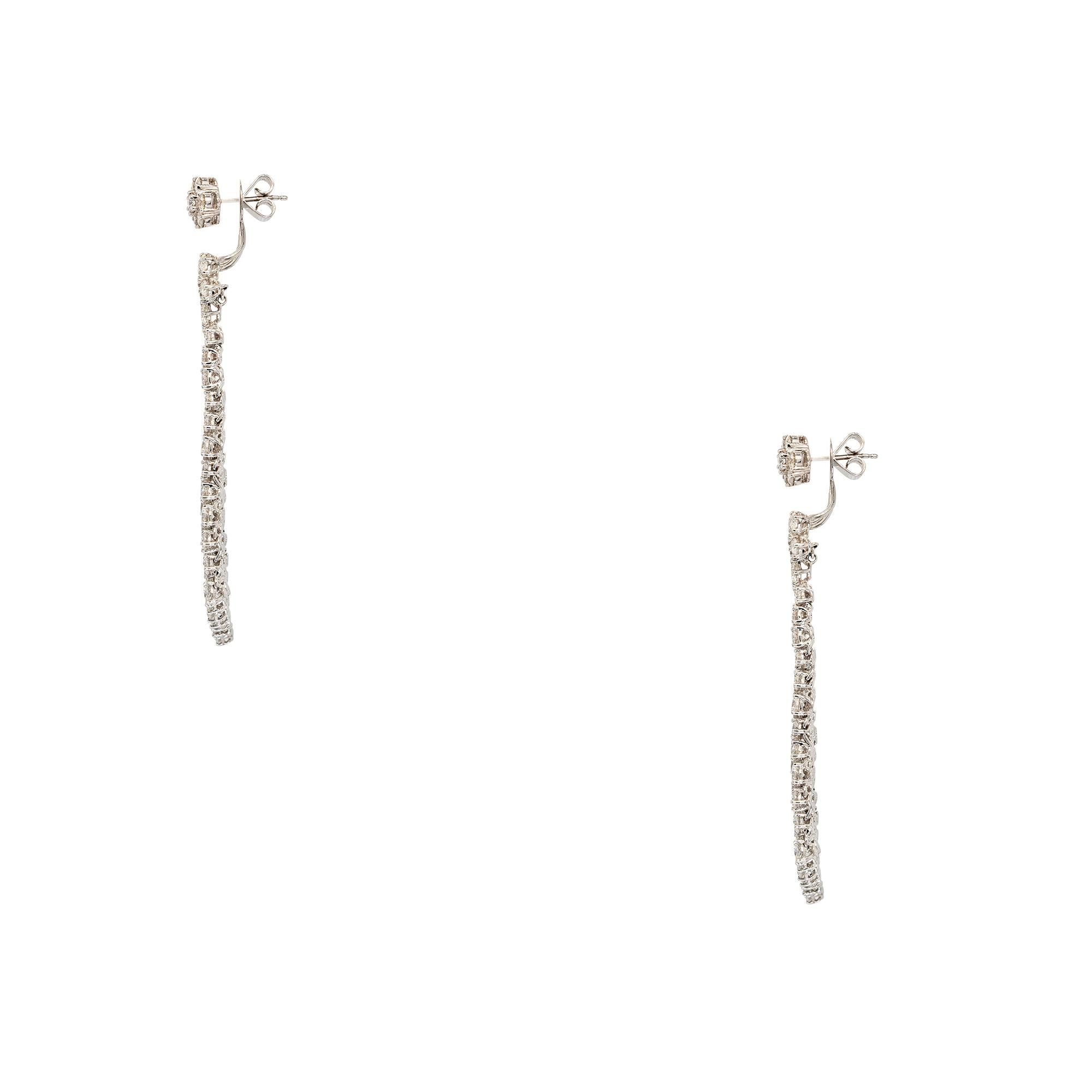 Round Cut 18k White Gold 13.37ct Round Brilliant Natural Diamond Dangle Earrings For Sale