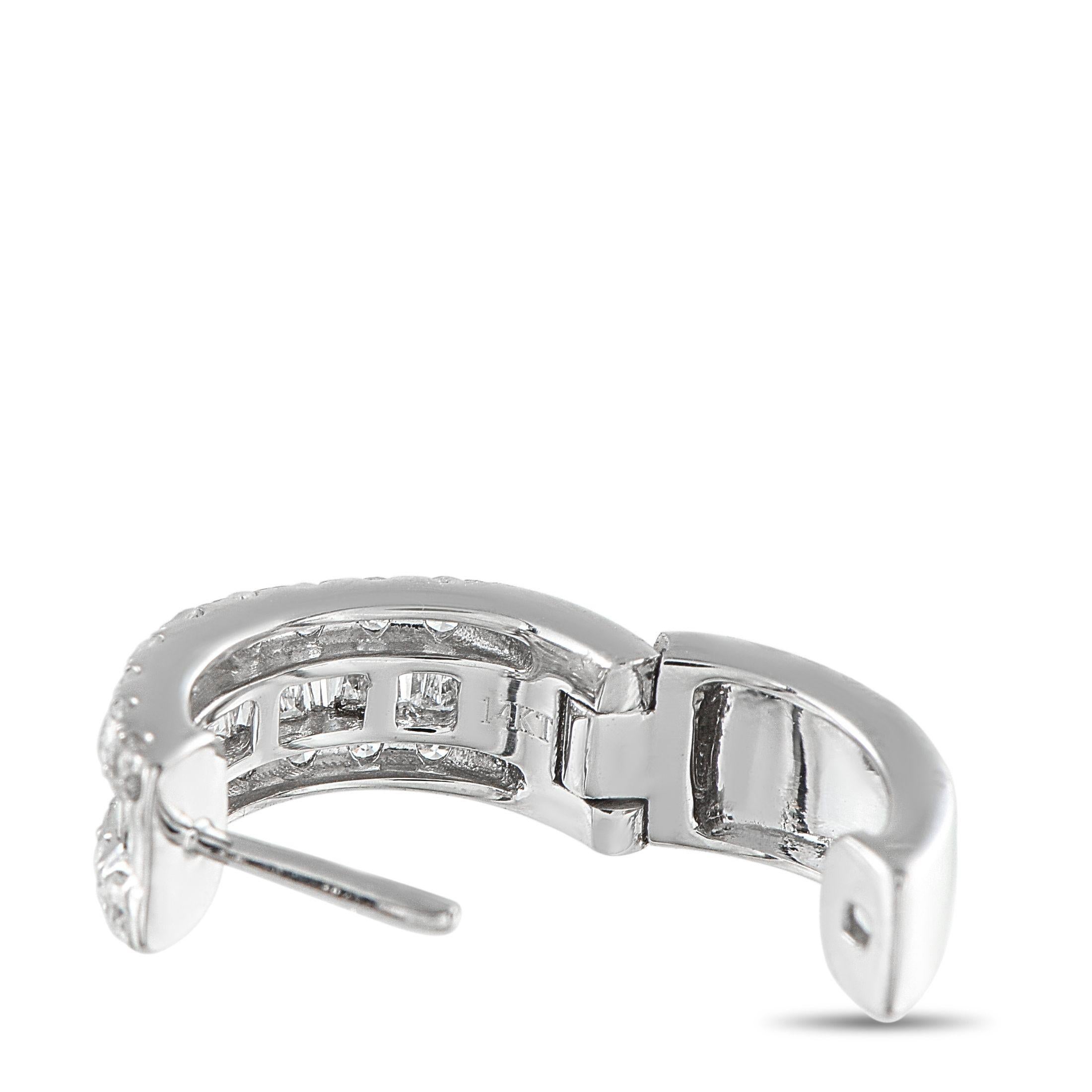 Taille mixte Boucles d'oreilles Huggie en or blanc 18K avec 1,33 ct de diamant en vente