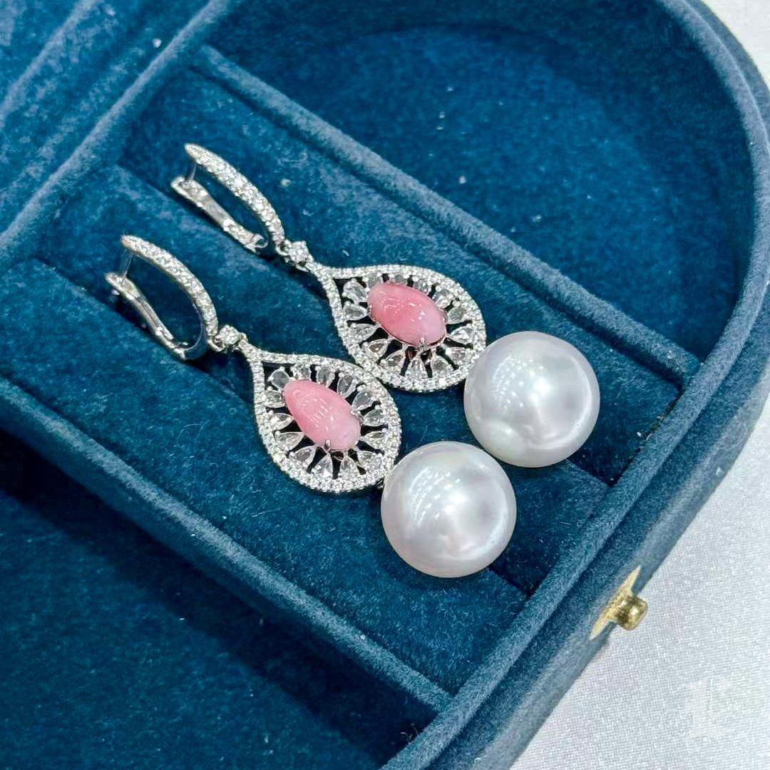【Conchéa】Lustre Drops Convertible Conch & South Sea Pearl Earrings — 2.45ct For Sale 6